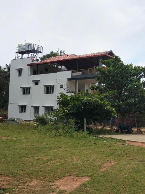 Evergreen Shola View