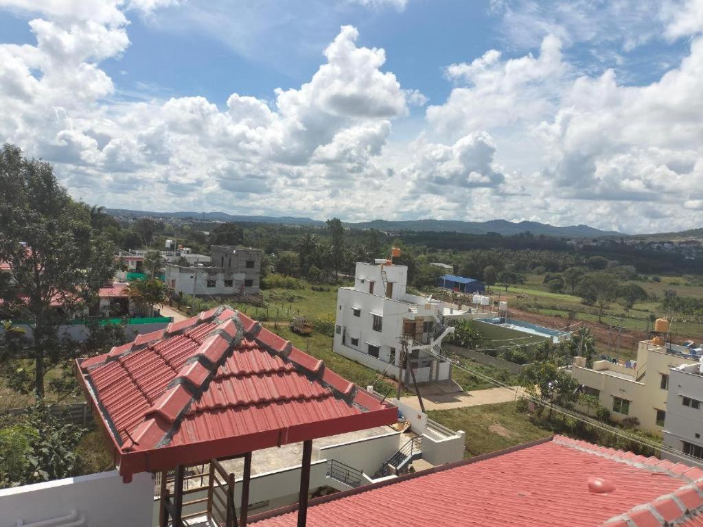 Evergreen Shola View