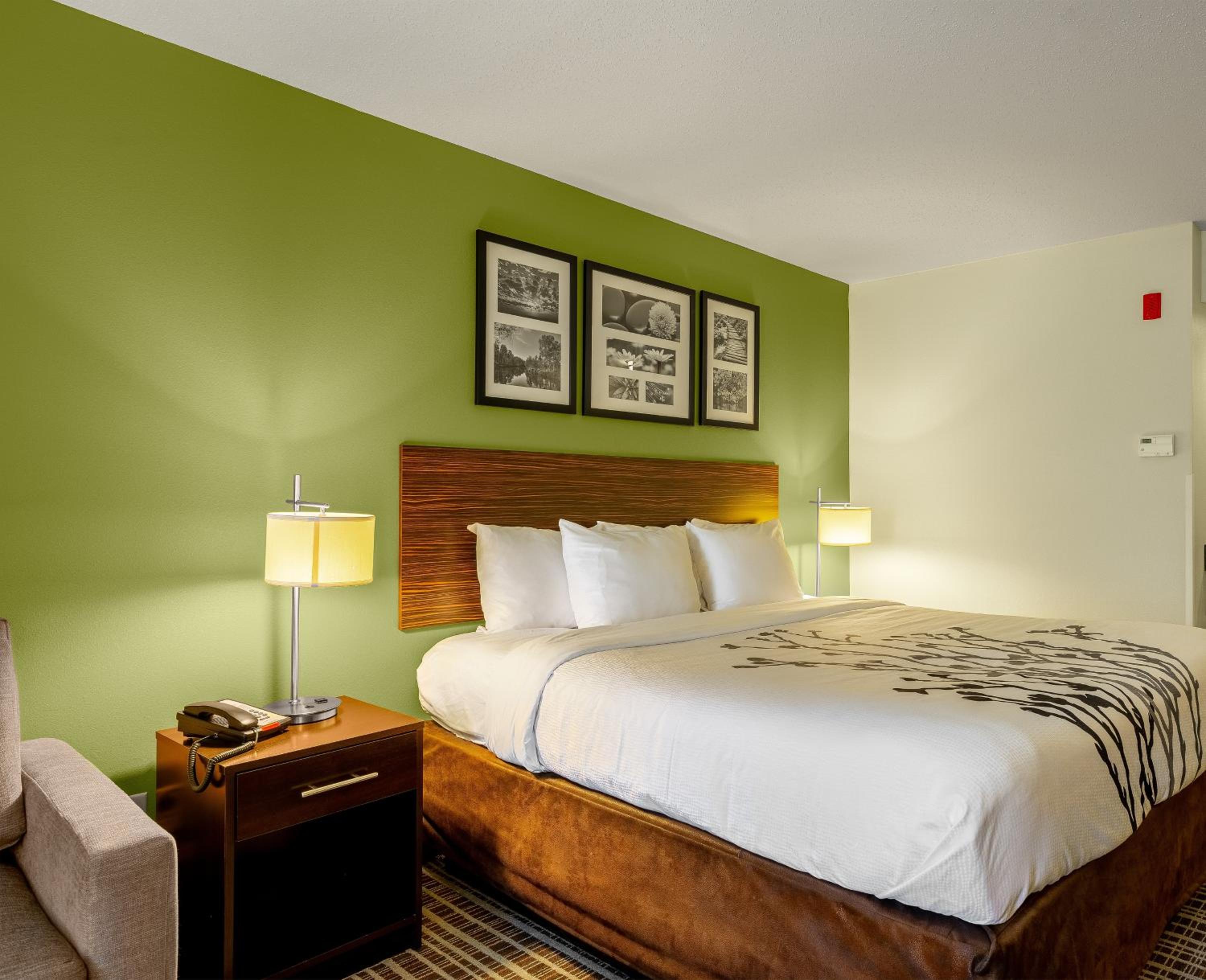 Sleep Inn  Suites Harbour Pointe - Property Image 15