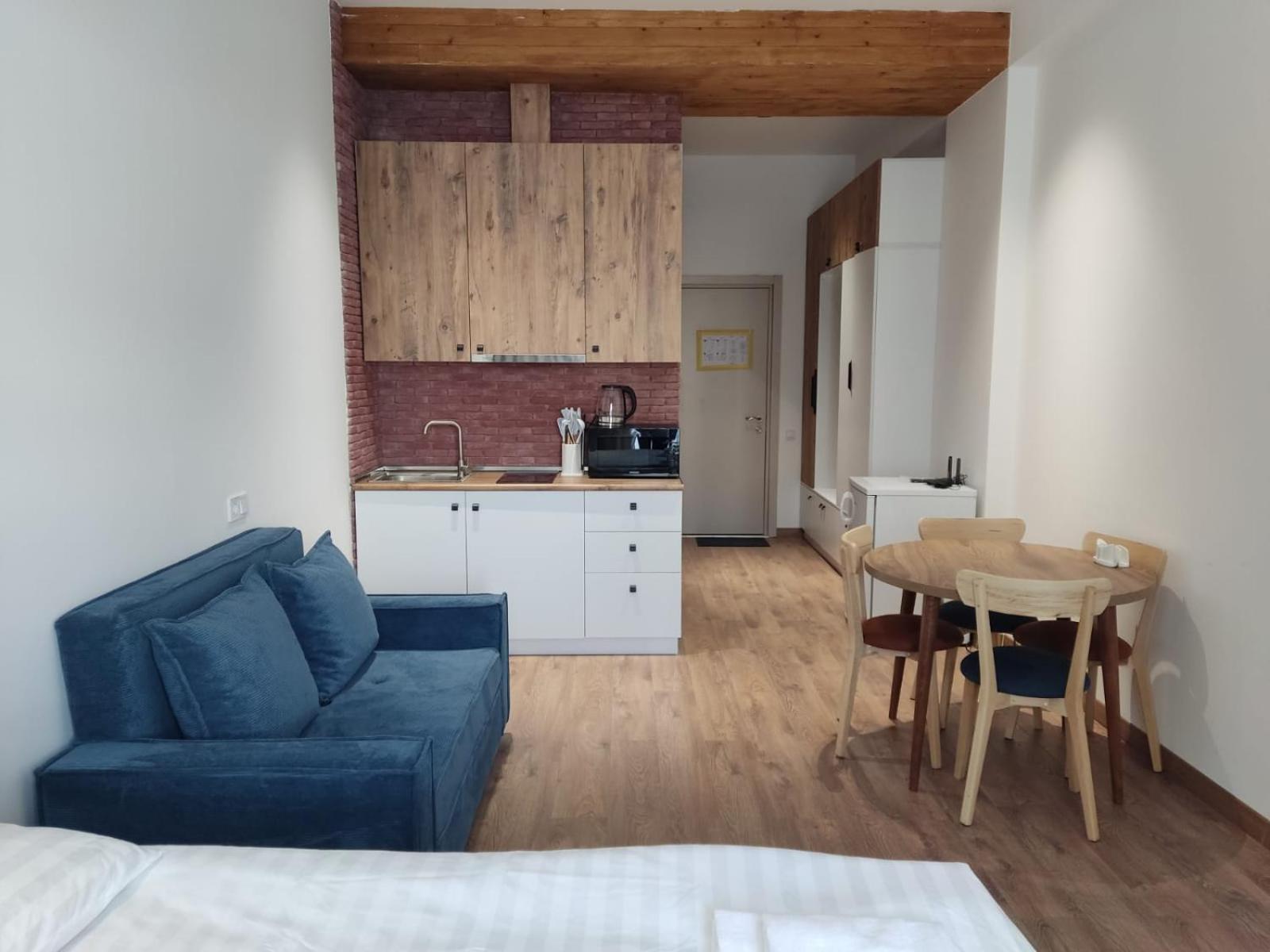 Evdo Apartments F2 White Studio view 3