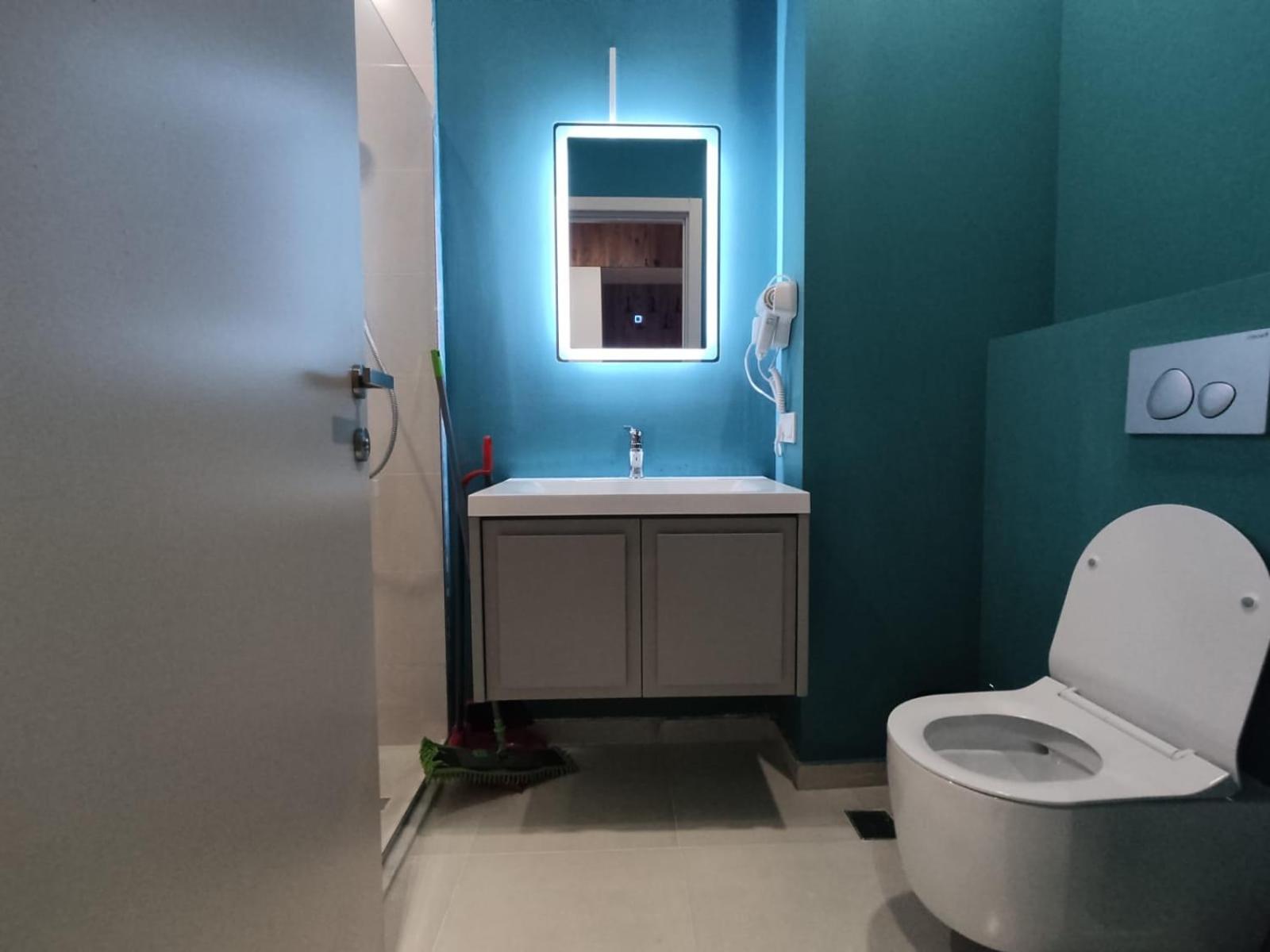 Evdo Apartments F2 White Studio view 4