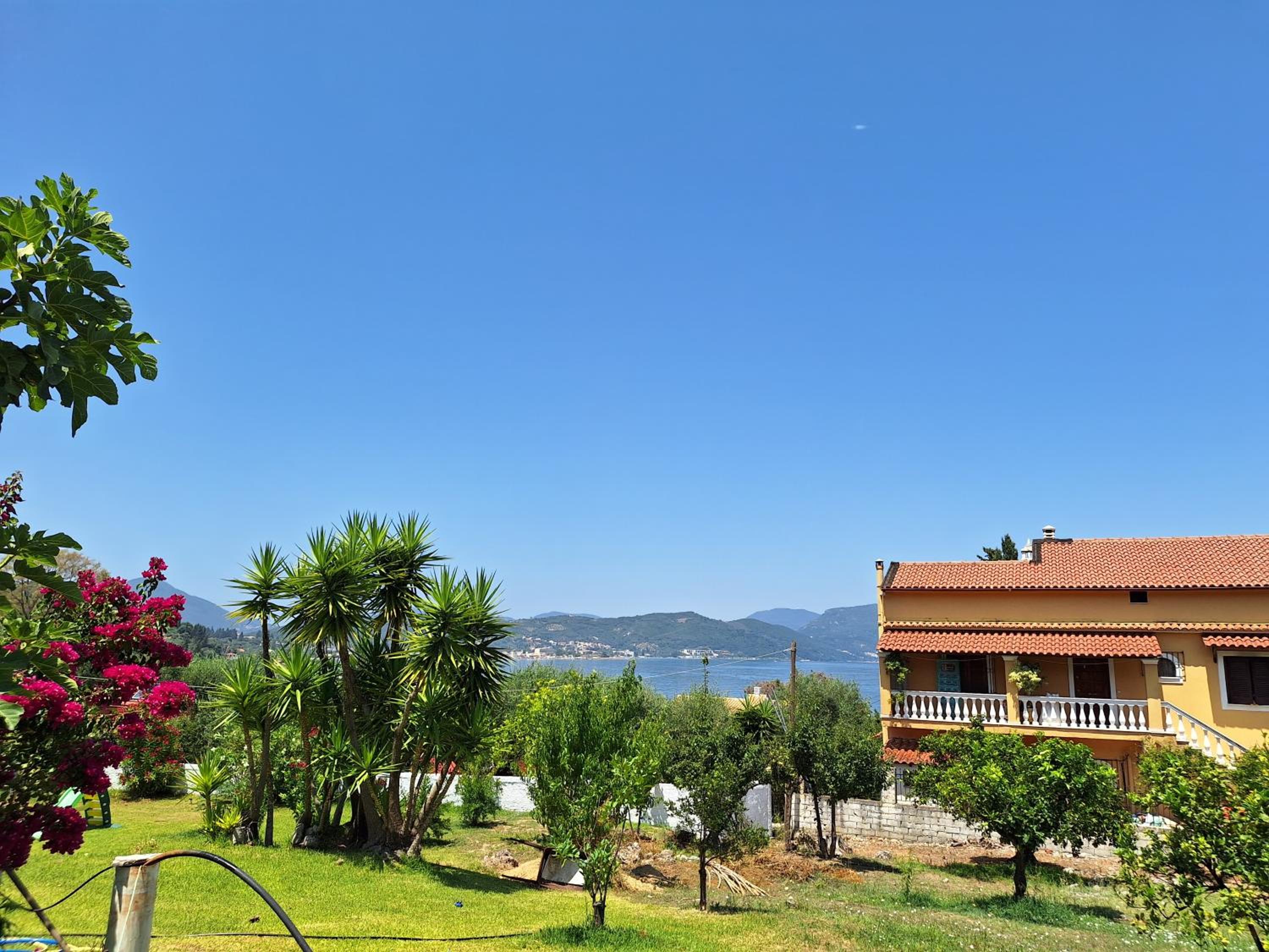 Armonia Apartments