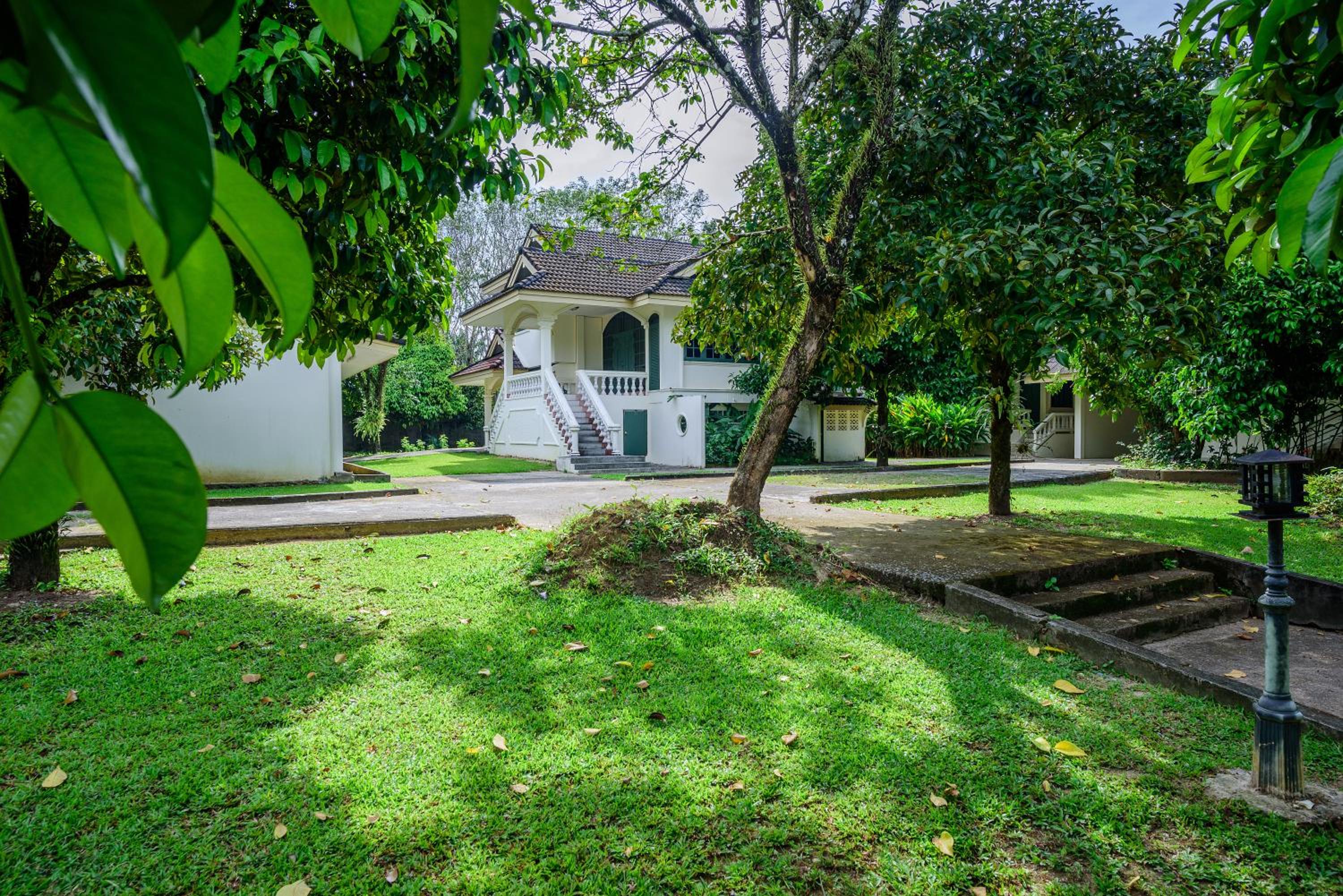 Bann Mangkud Khaolak