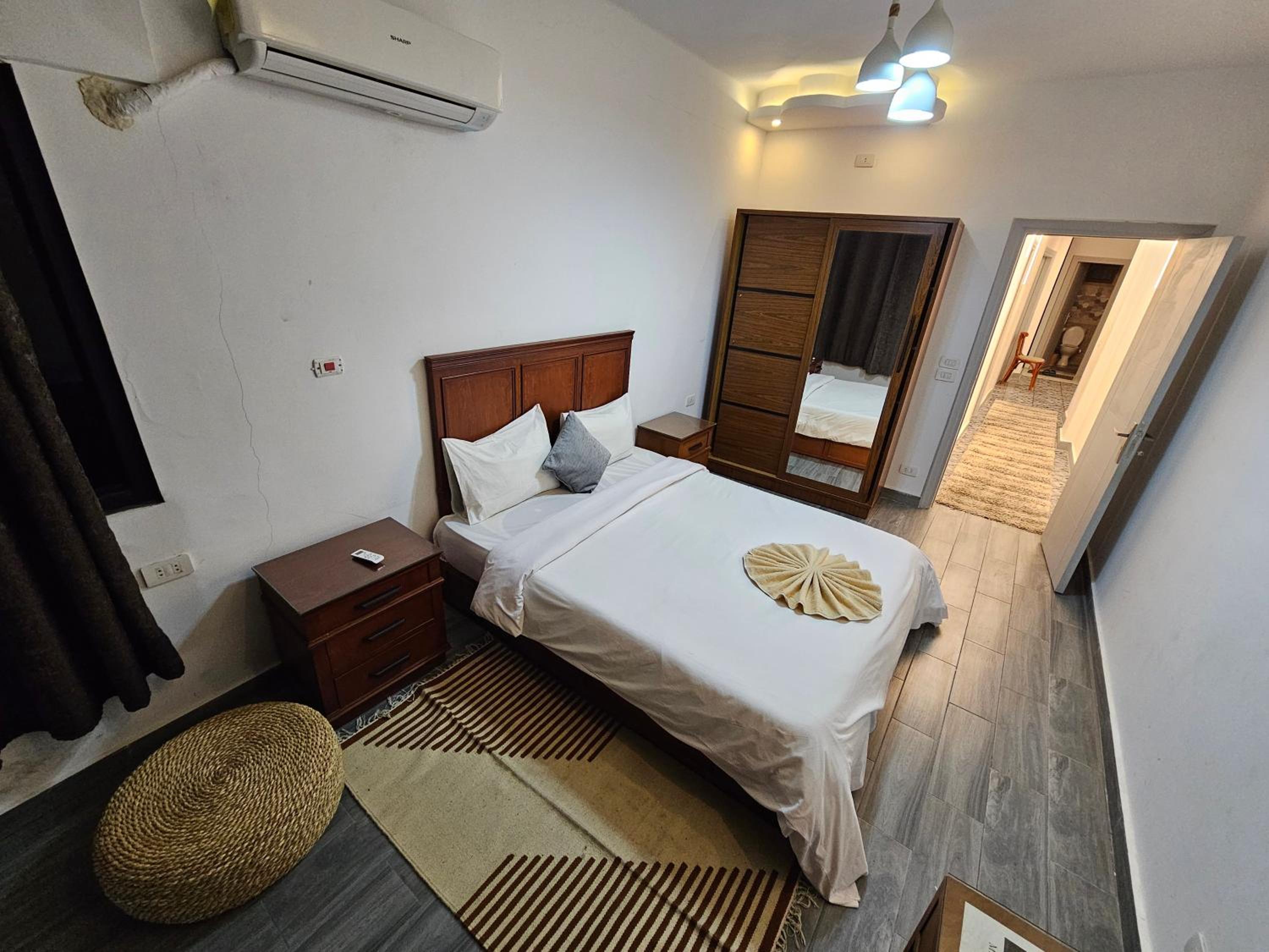 Alex Gate apartment - families only view 4
