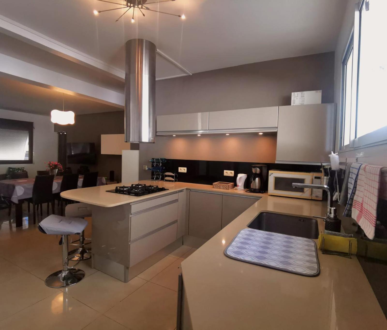 Cocoon Island Grand F3 view 3