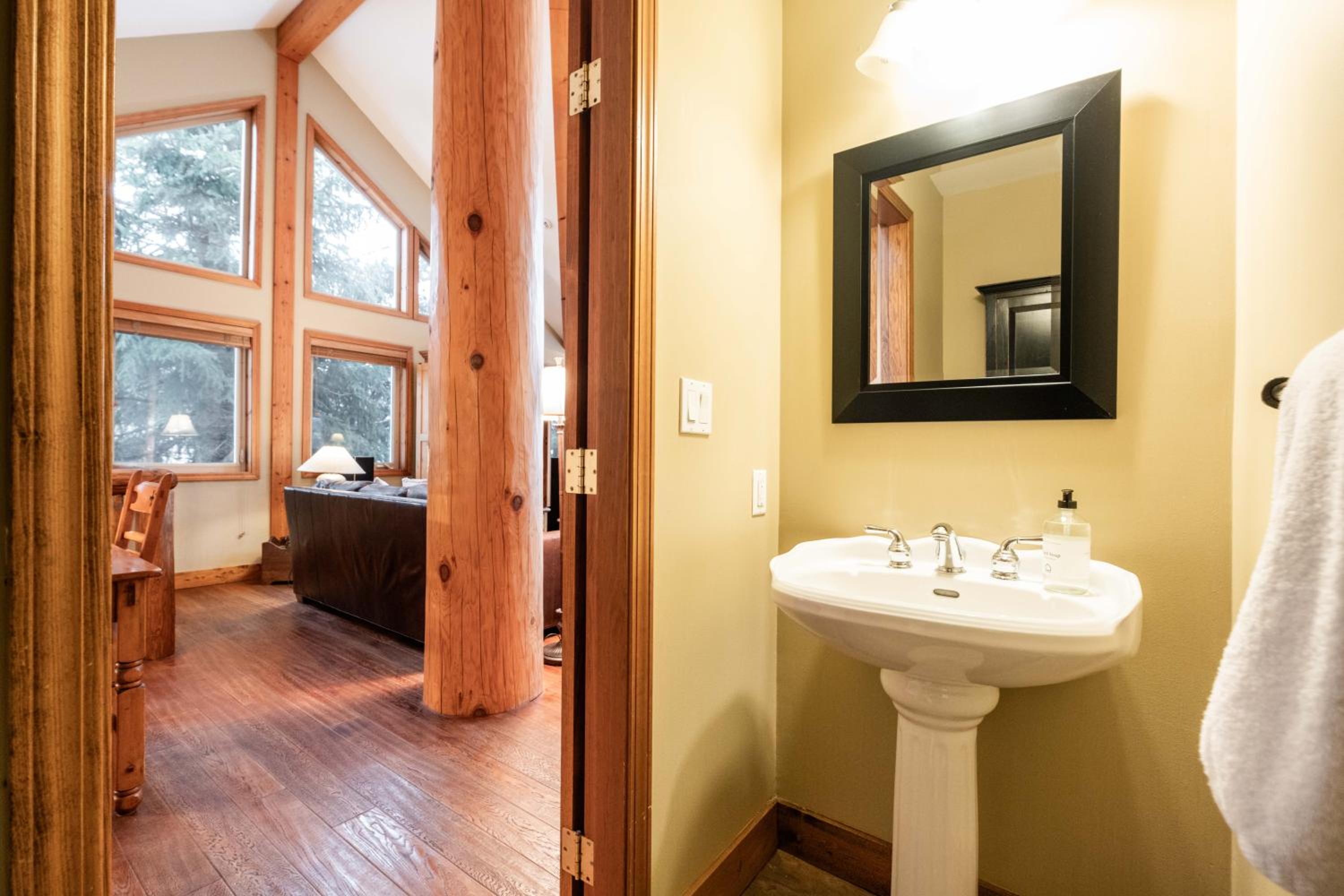 Spruce Grove Chalet by Outpost Whistler