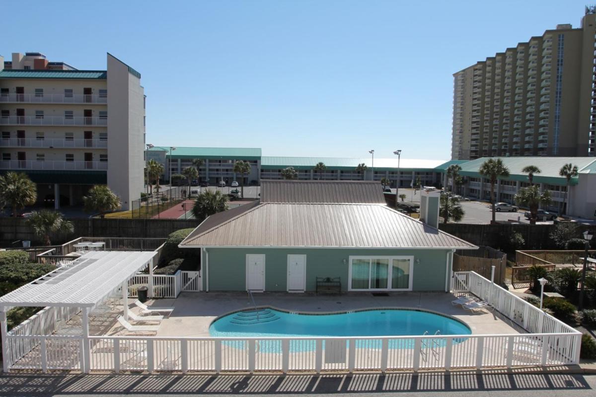 Remodeled 3 Bedroom Beach Condo - In the Heart of Destin! view 3