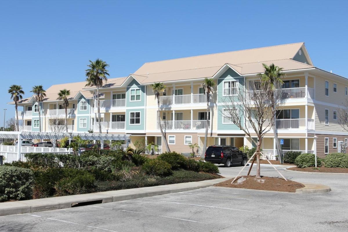 Remodeled 3 Bedroom Beach Condo - In the Heart of Destin! view 5