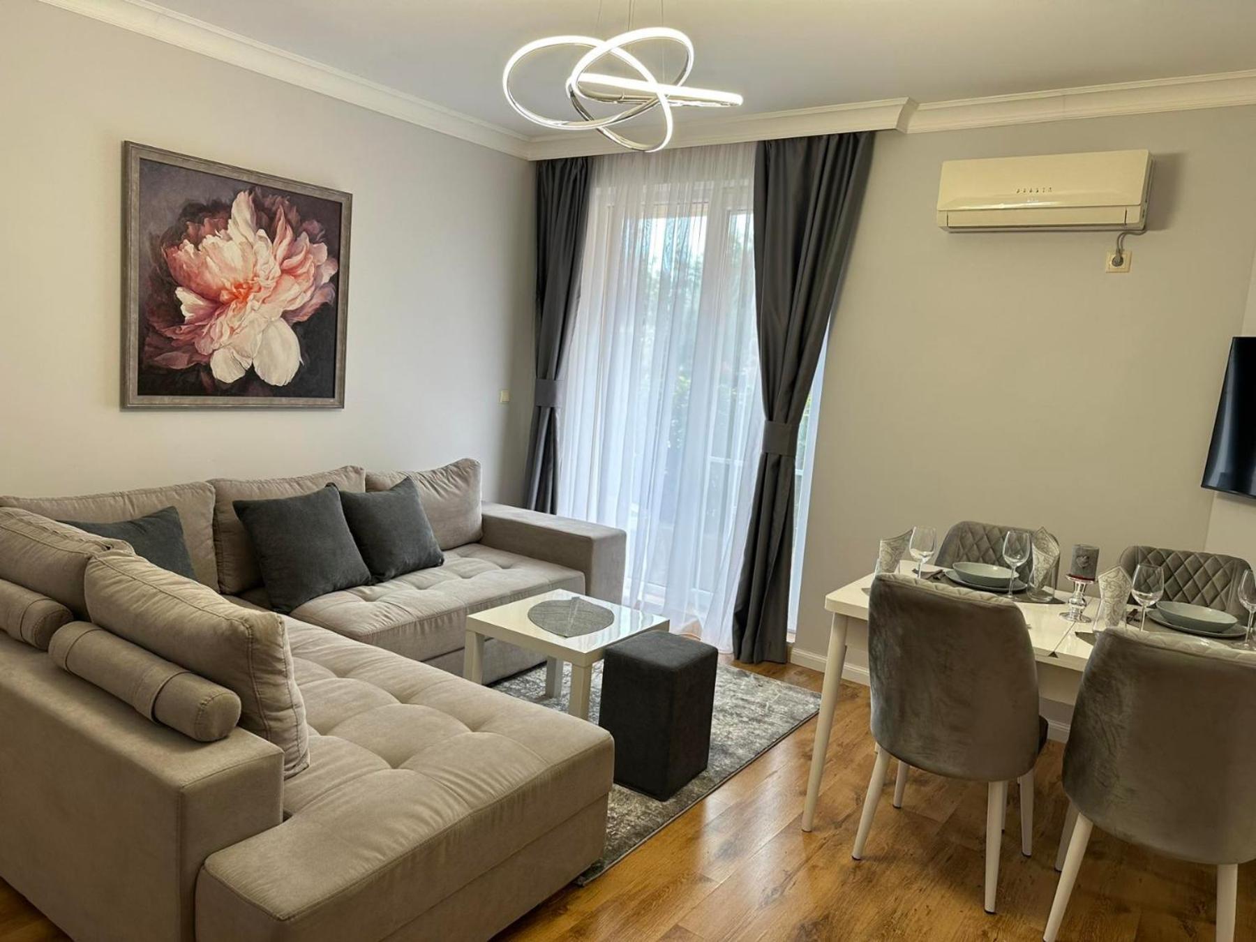 MARINA Apartments