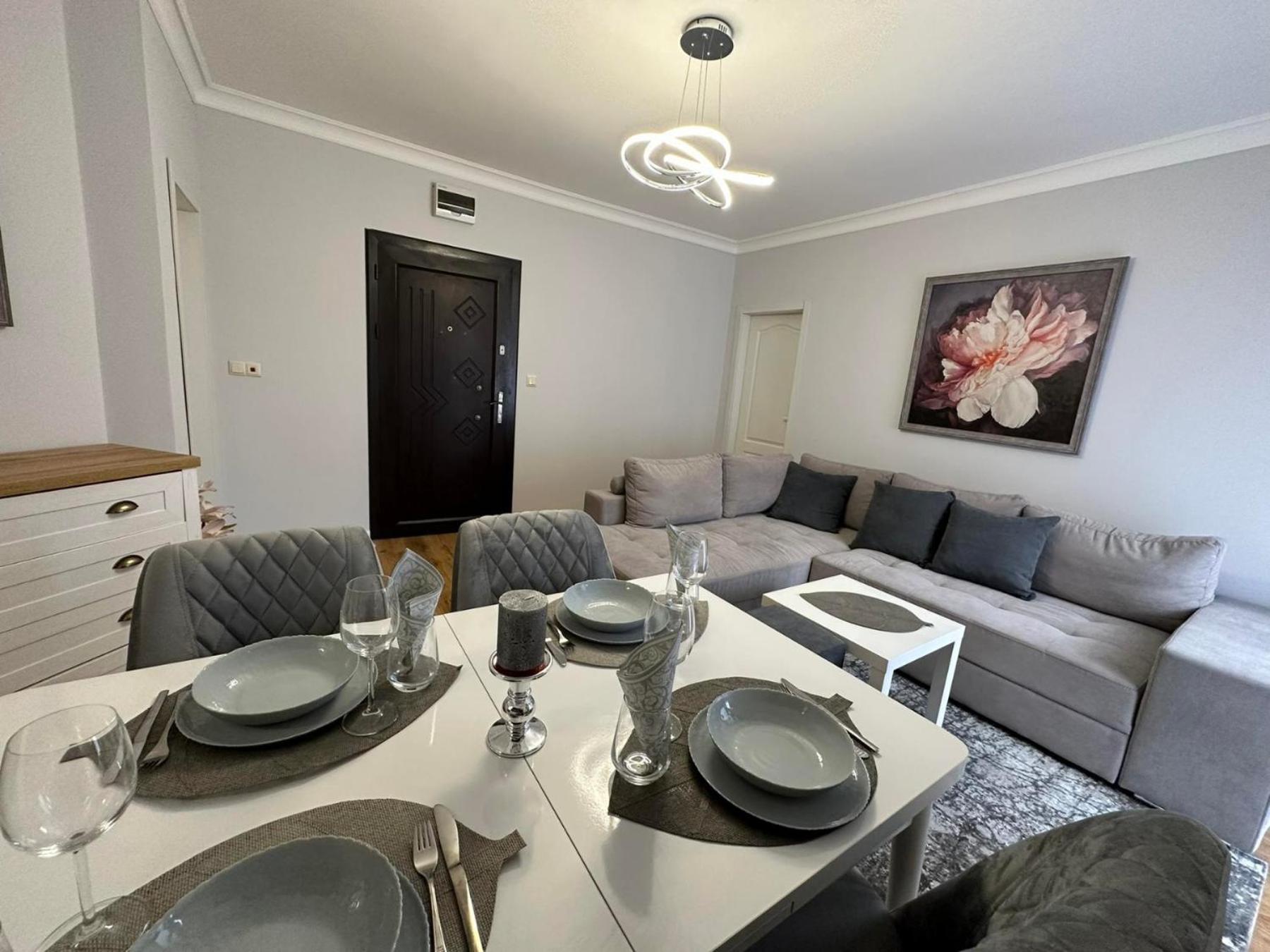 MARINA Apartments