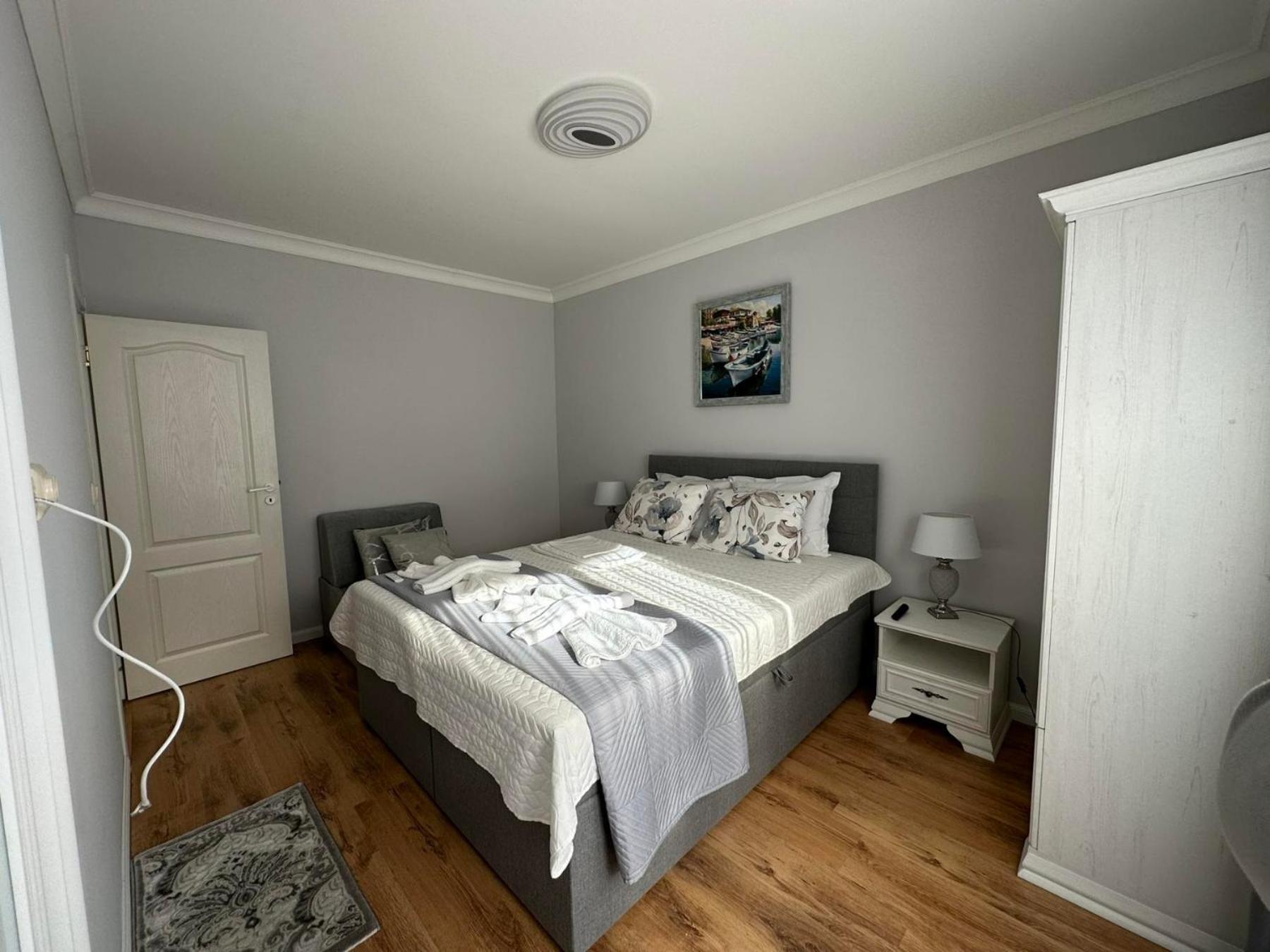 MARINA Apartments