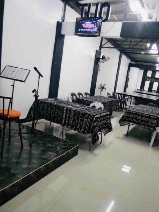 D’HIDE OUT (place to have fun) view 2