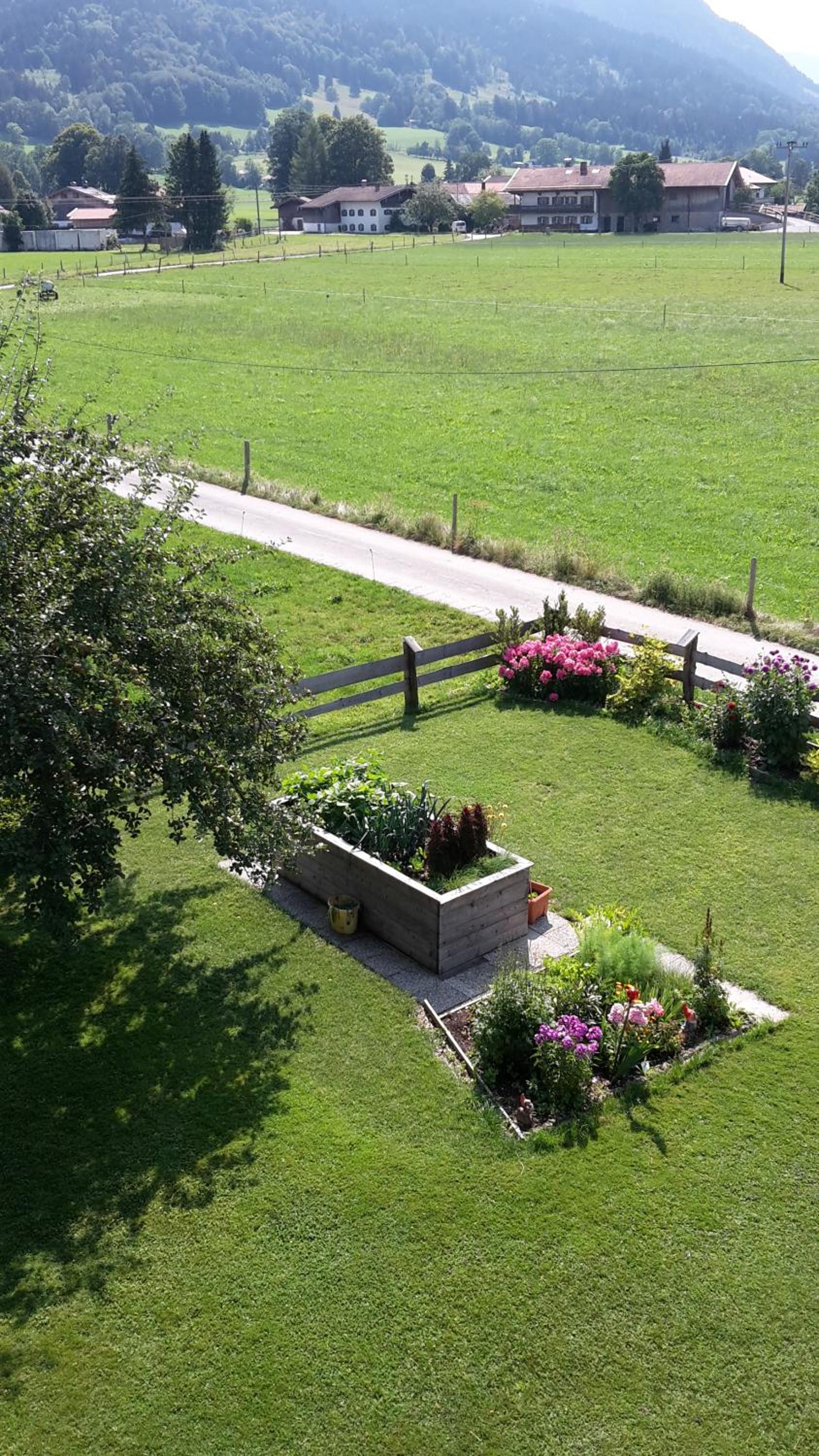 Schneiderhof Ferienwohnung mit Alpenblick
