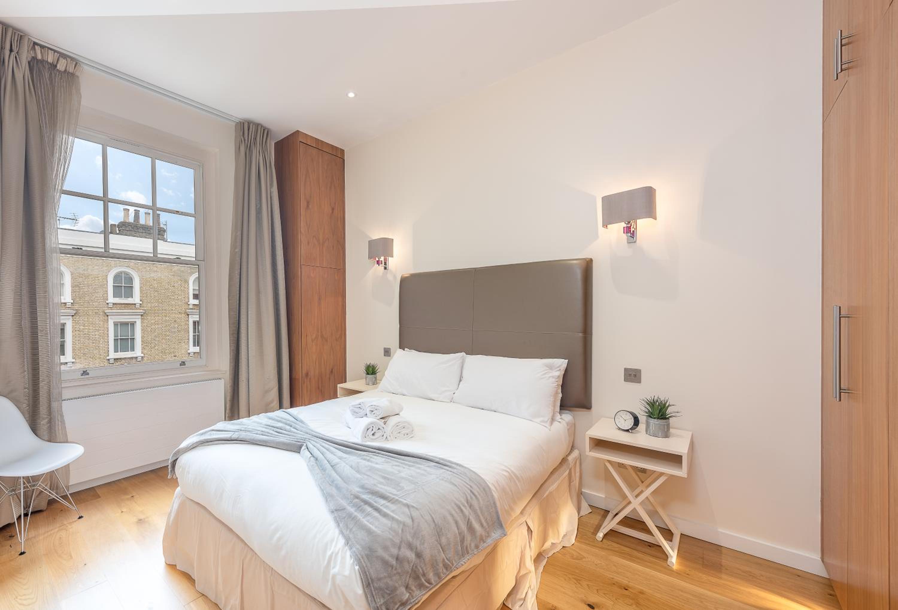 Park Apartments near Portobello Road
