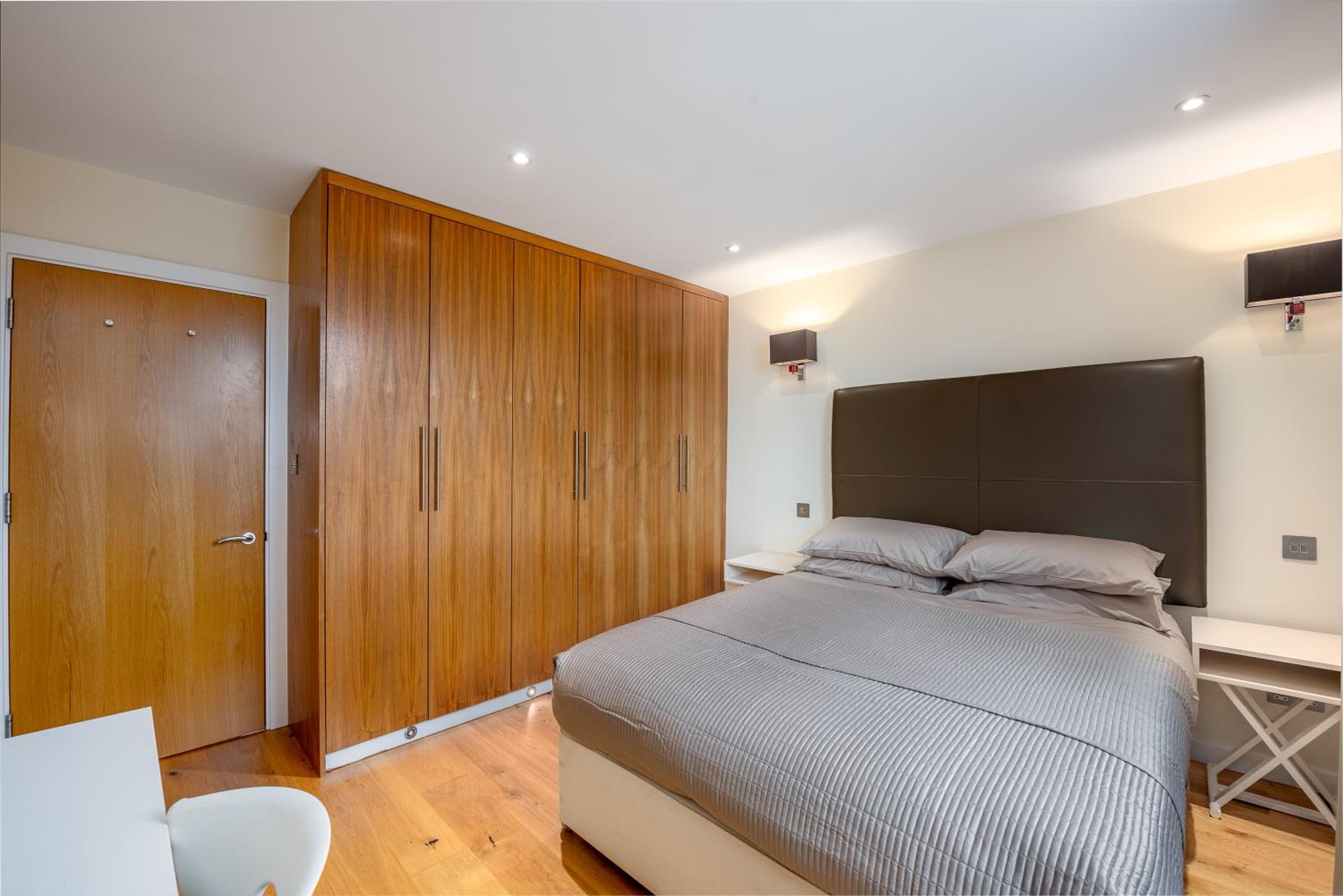 Park Apartments near Portobello Road