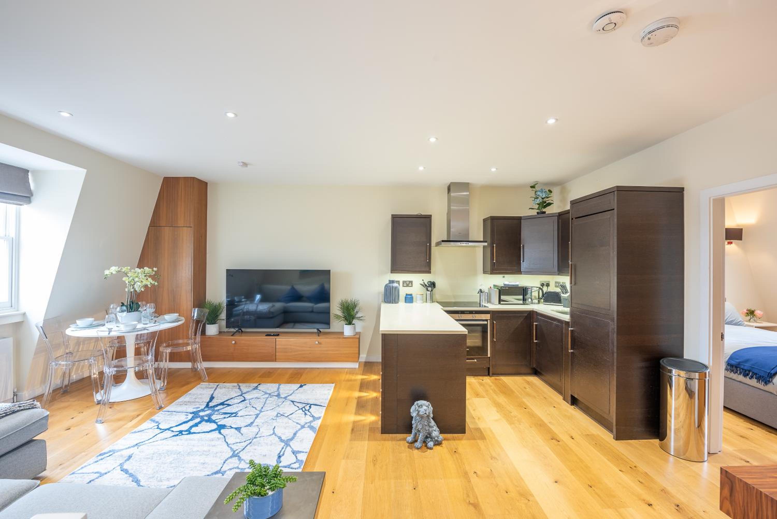 Park Apartments near Portobello Road
