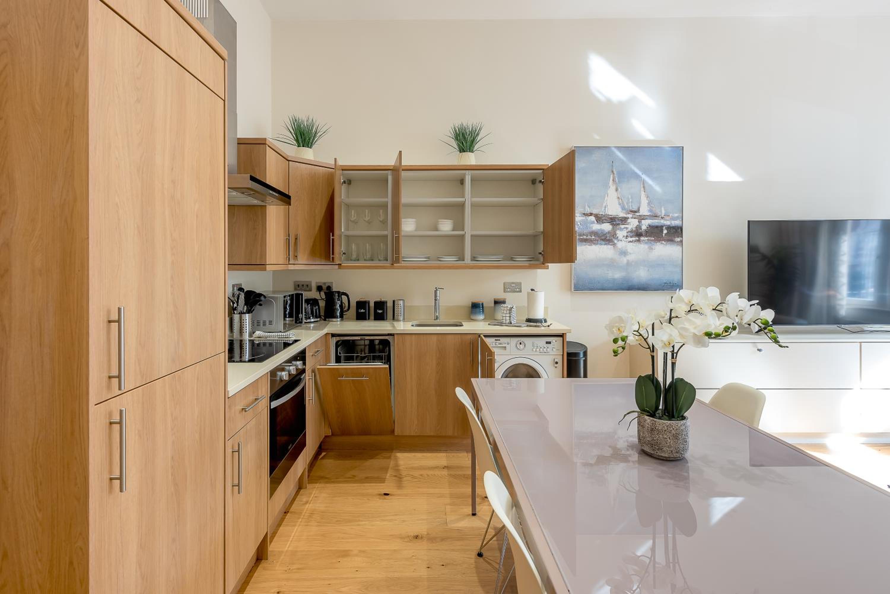 Park Apartments near Portobello Road