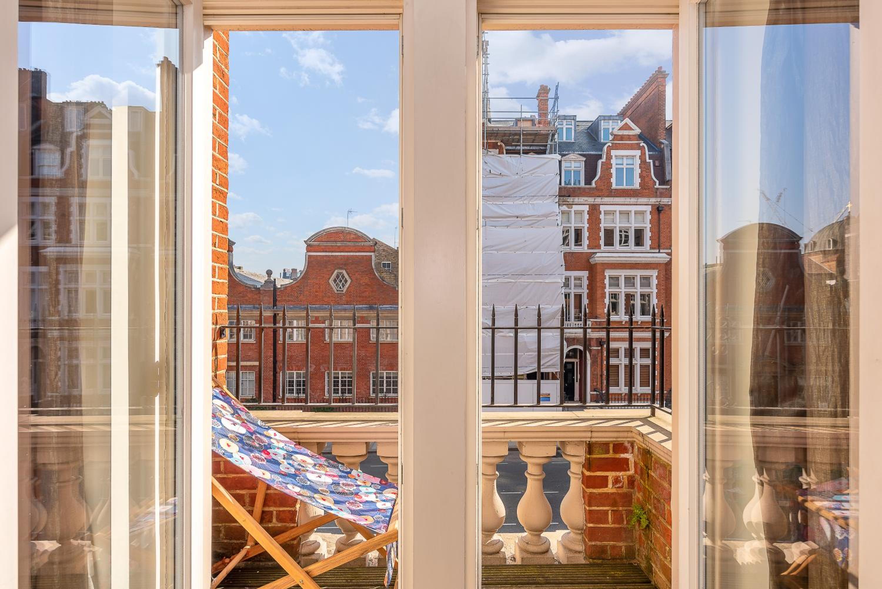 Park Apartments near Portobello Road