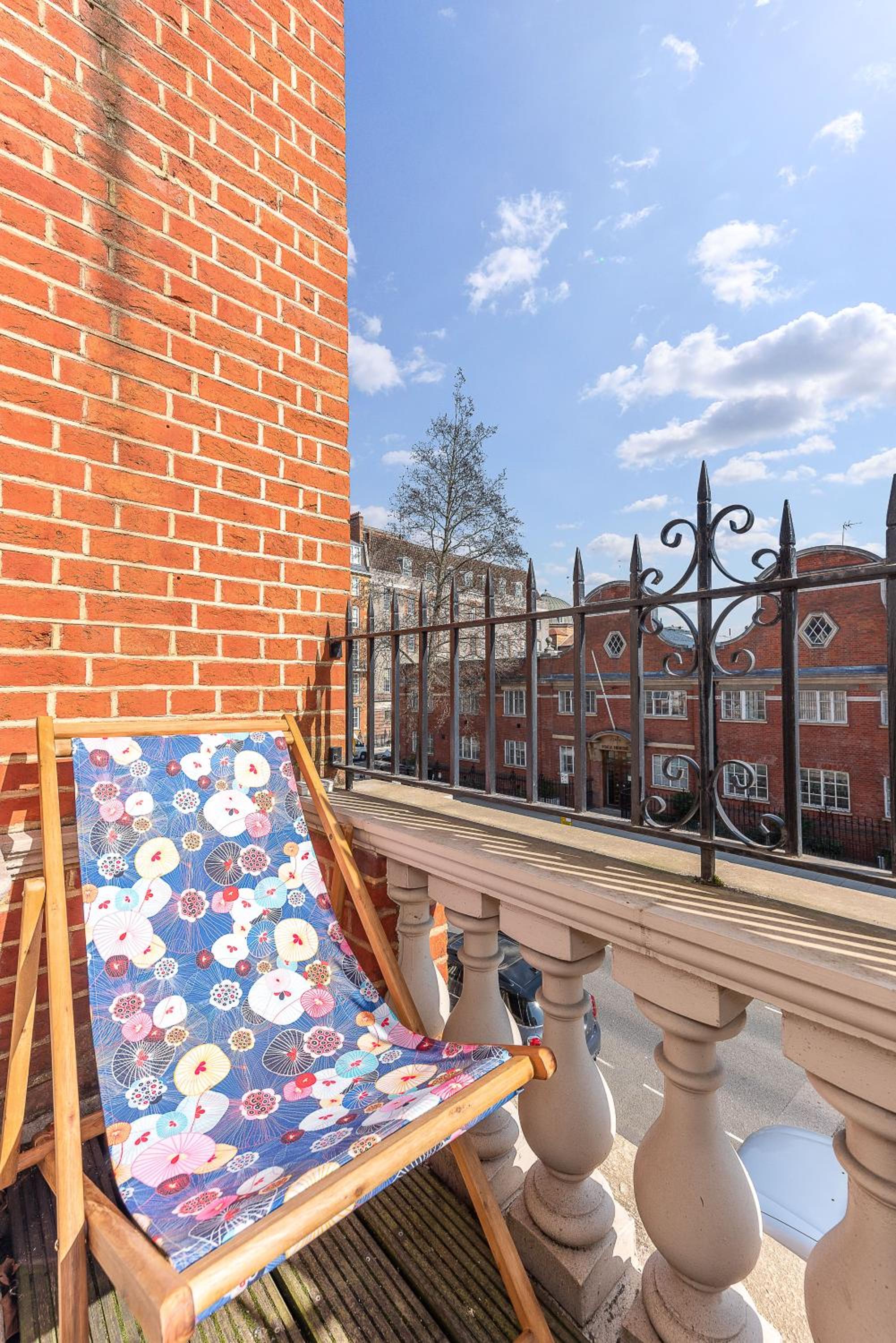 Park Apartments near Portobello Road