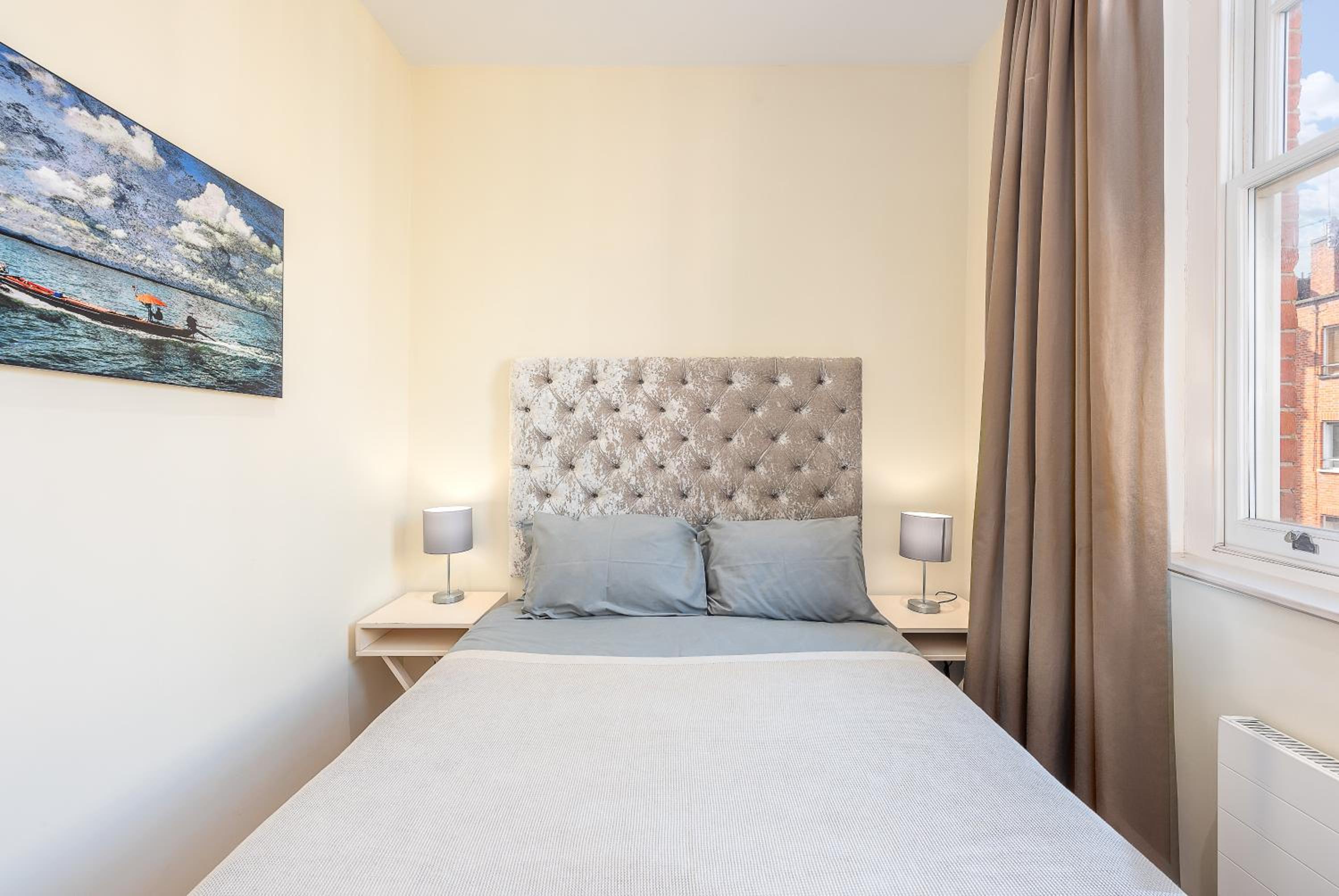 Park Apartments near Portobello Road