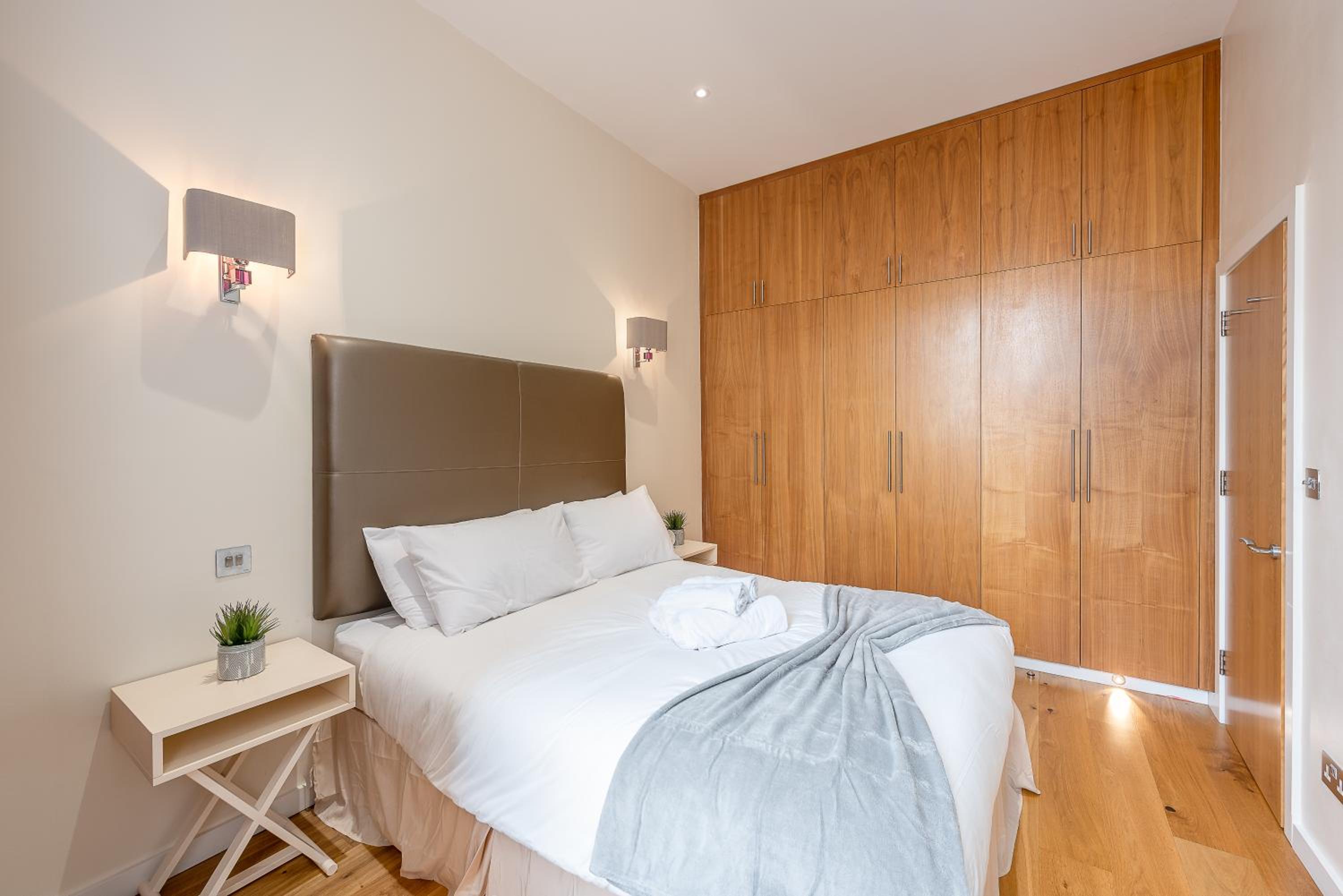 Park Apartments near Portobello Road
