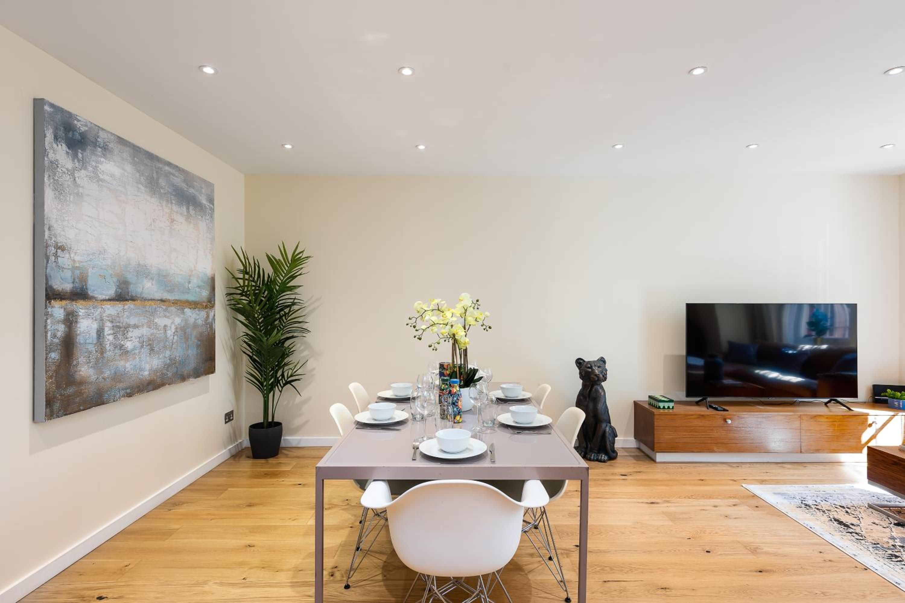 Park Apartments near Portobello Road