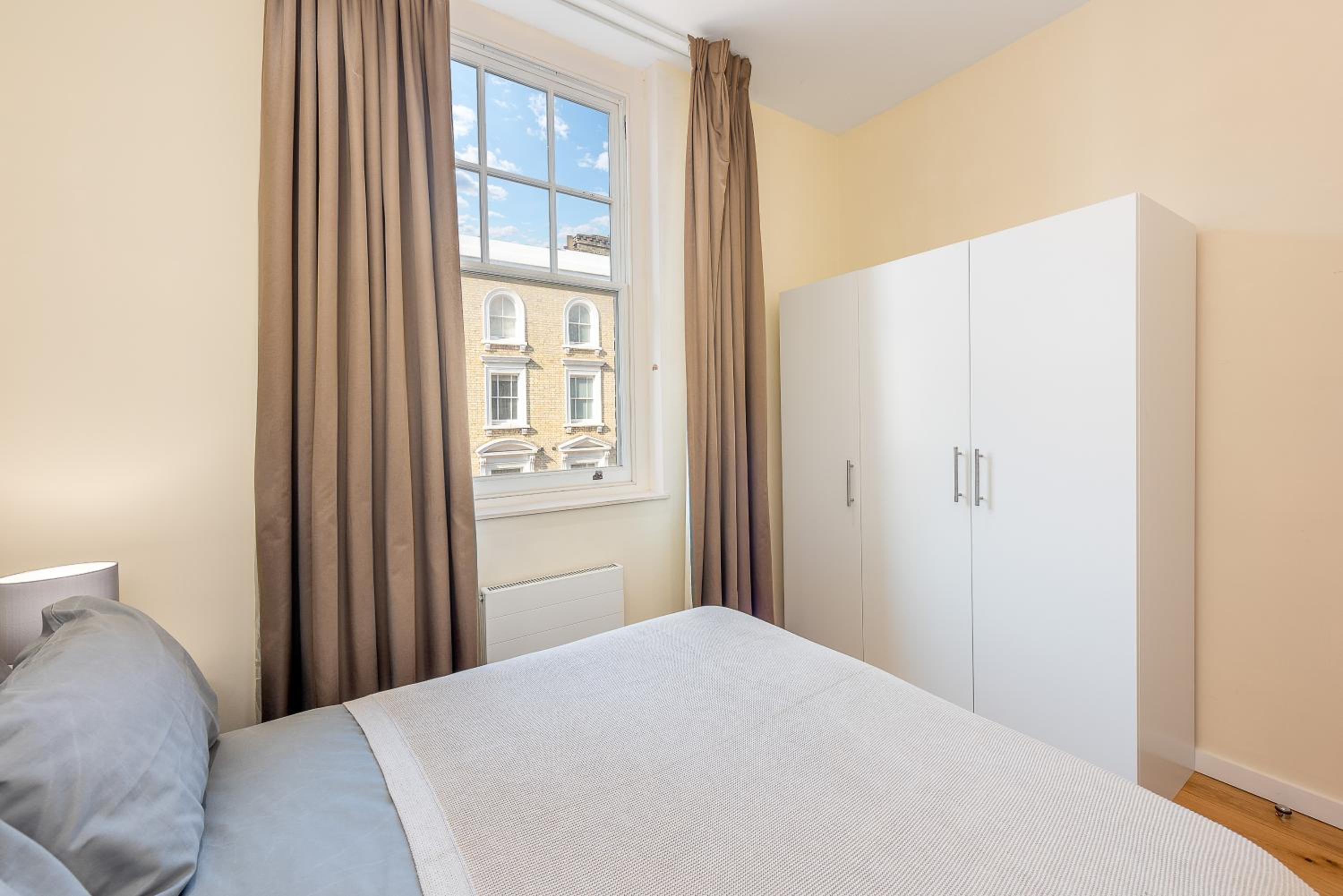 Park Apartments near Portobello Road