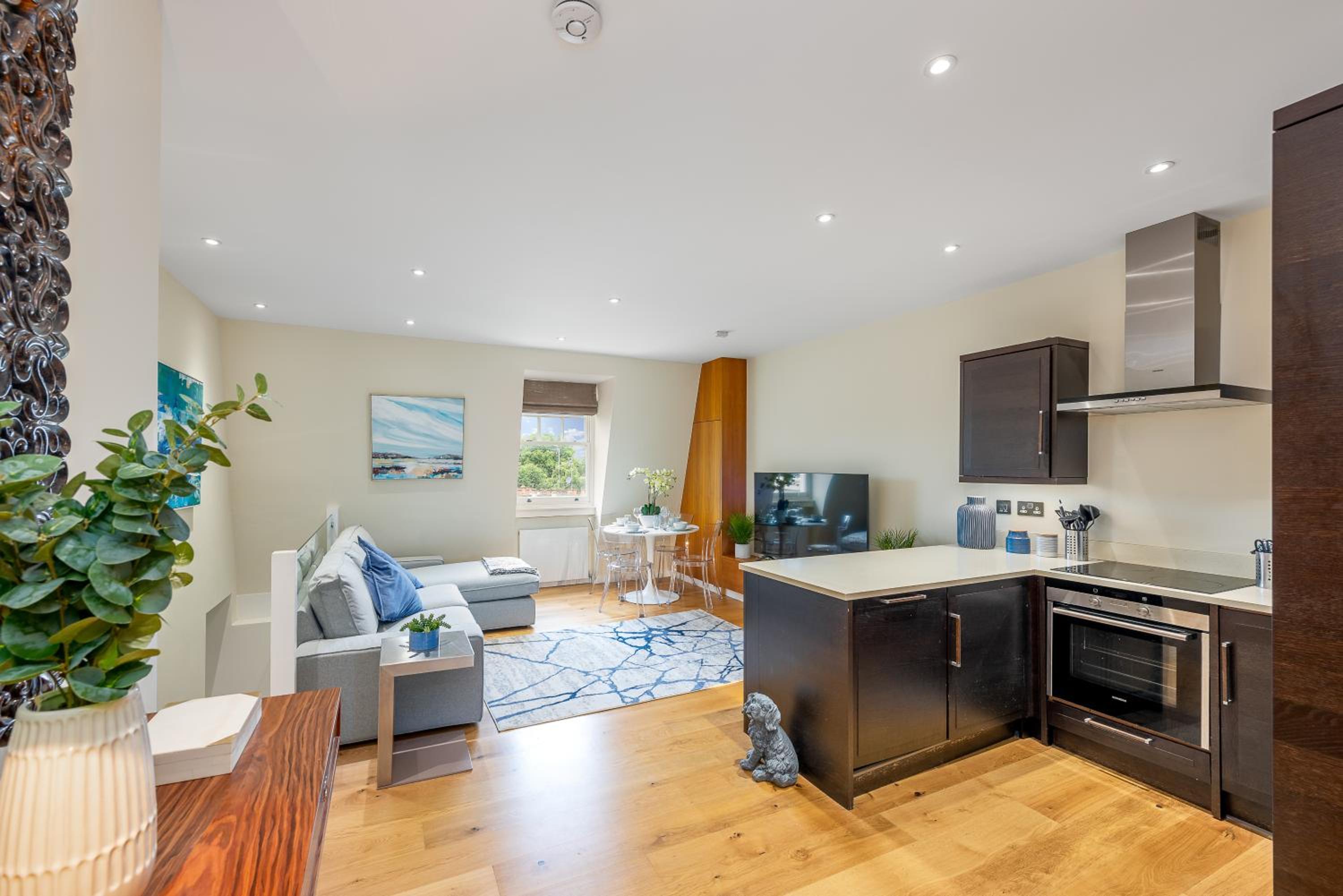 Park Apartments near Portobello Road