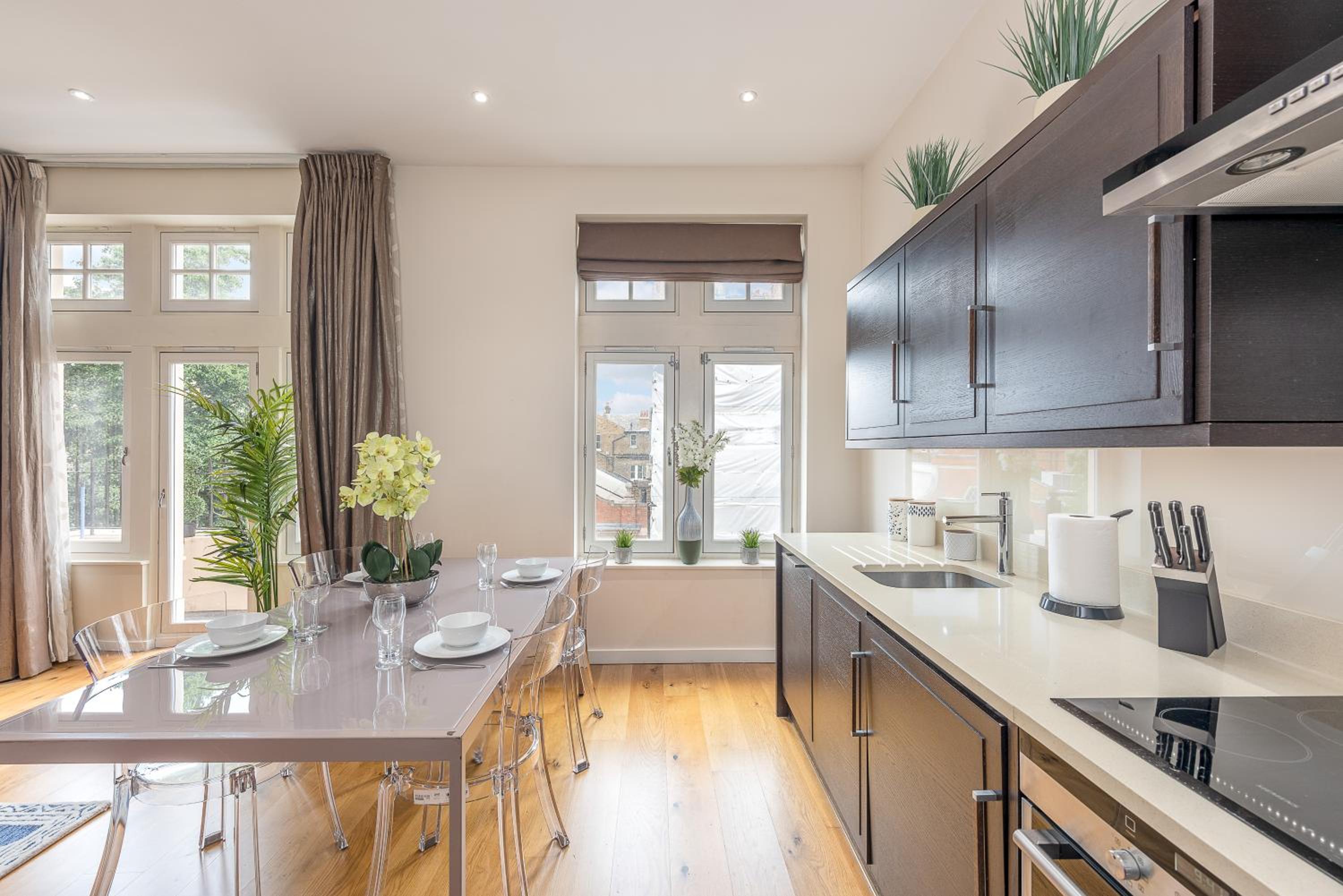 Park Apartments near Portobello Road