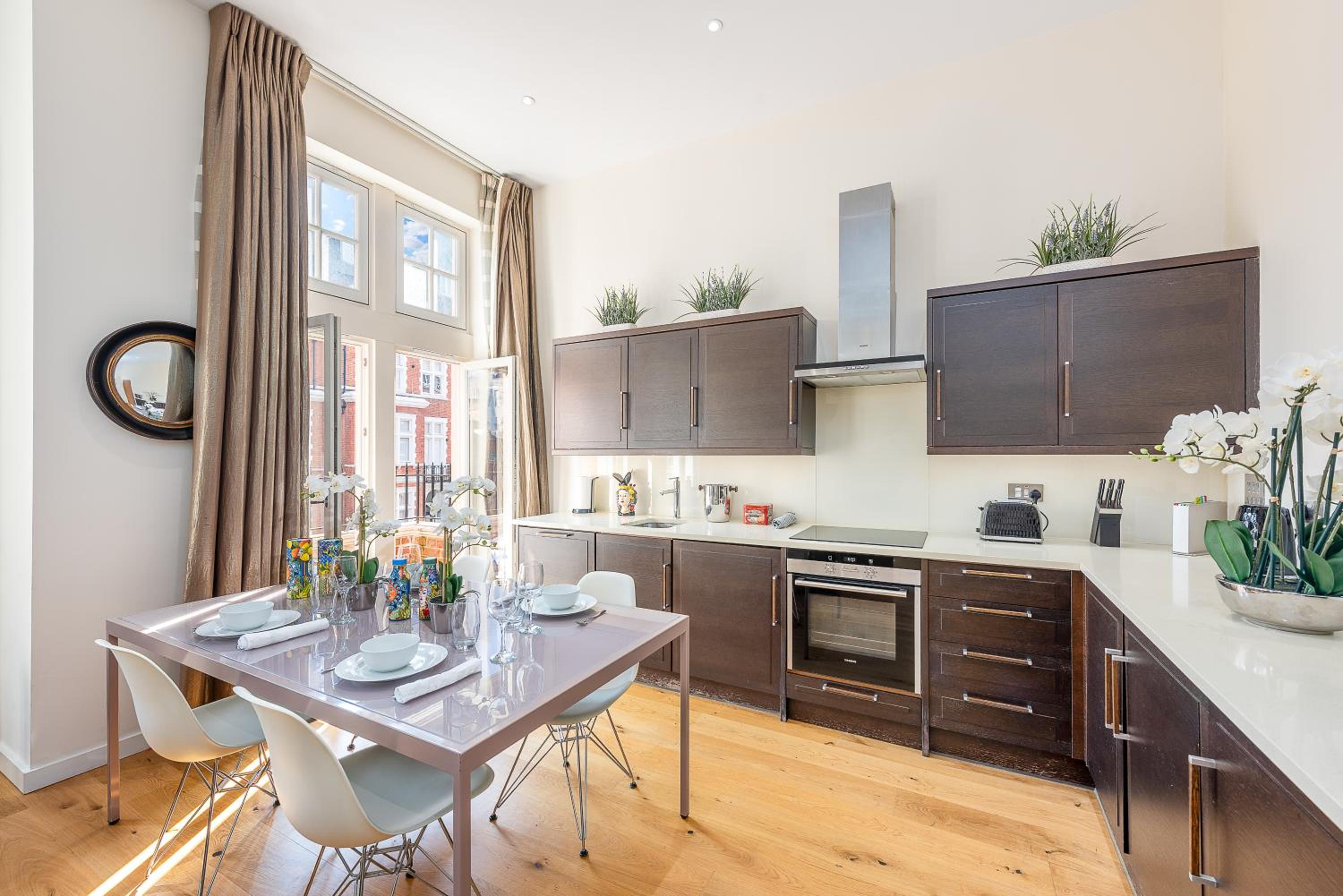 Park Apartments near Portobello Road