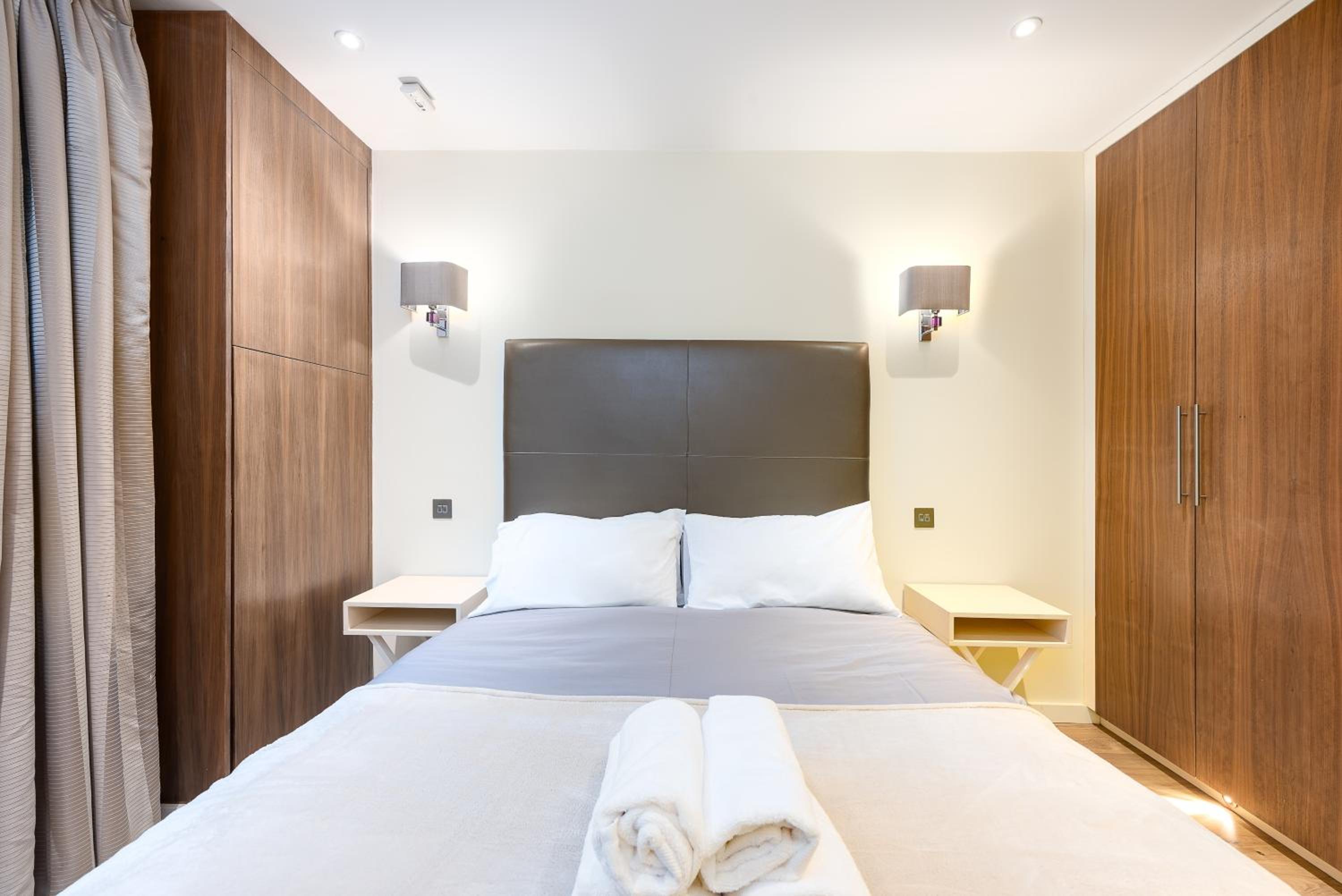 Park Apartments near Portobello Road