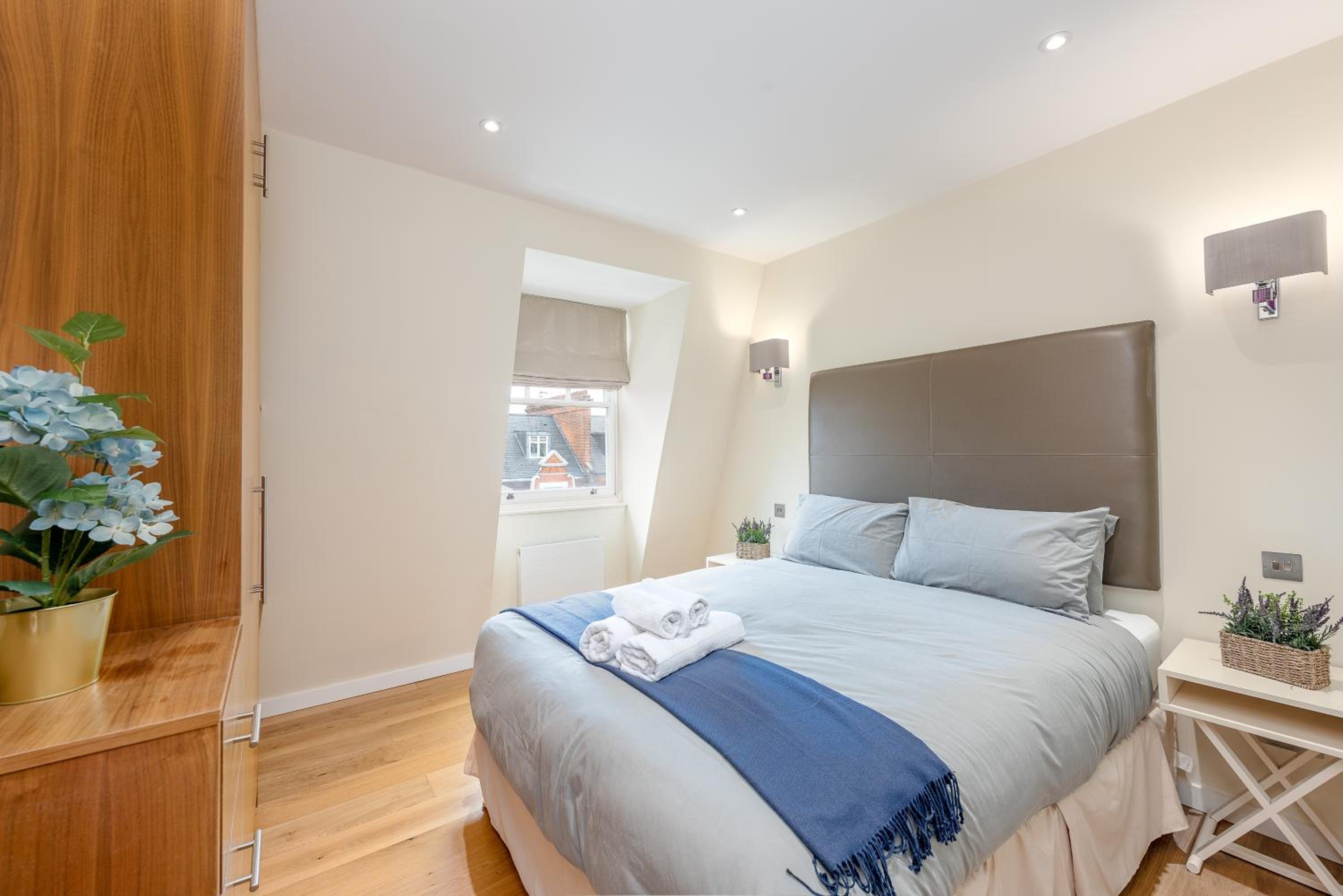 Park Apartments near Portobello Road