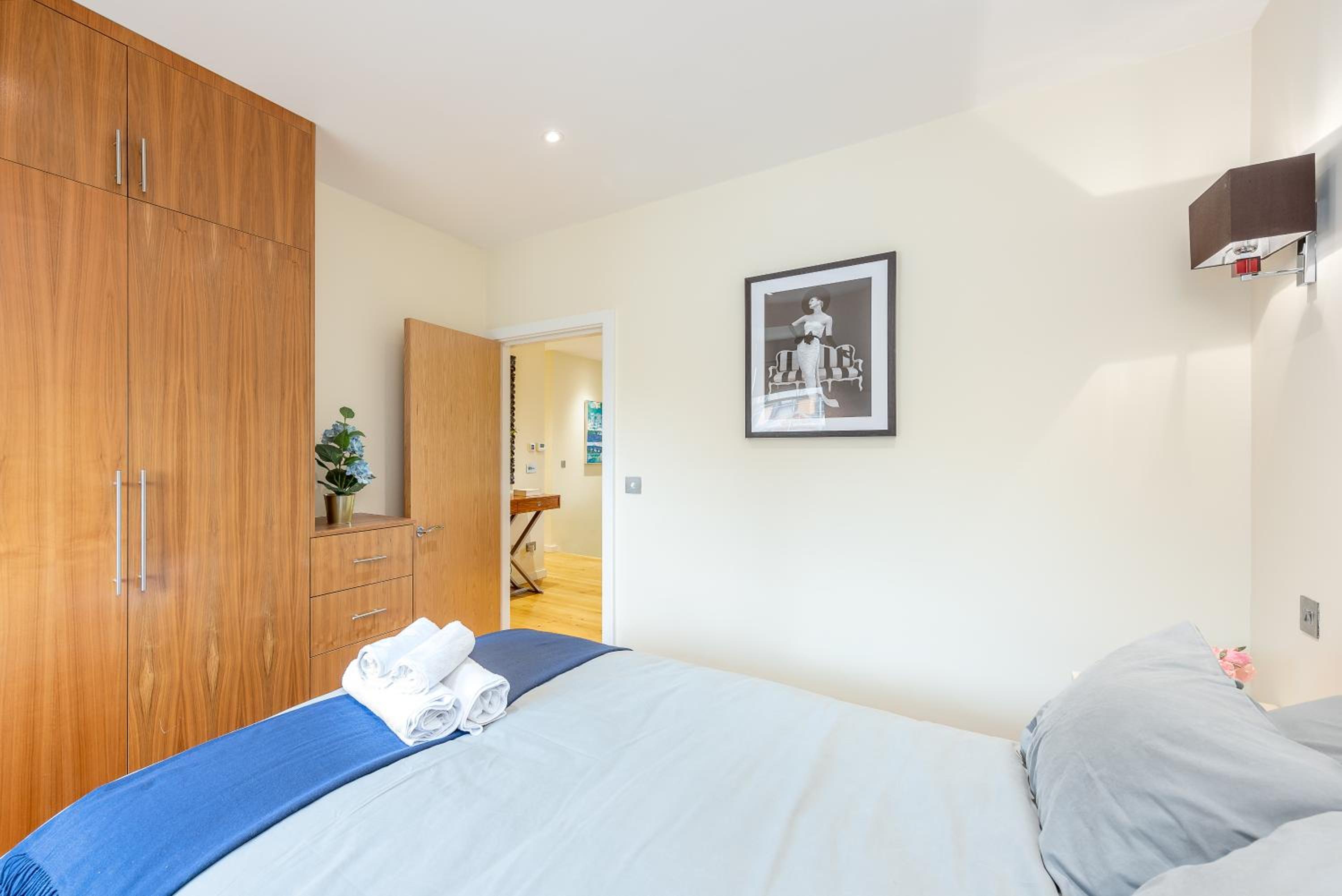 Park Apartments near Portobello Road