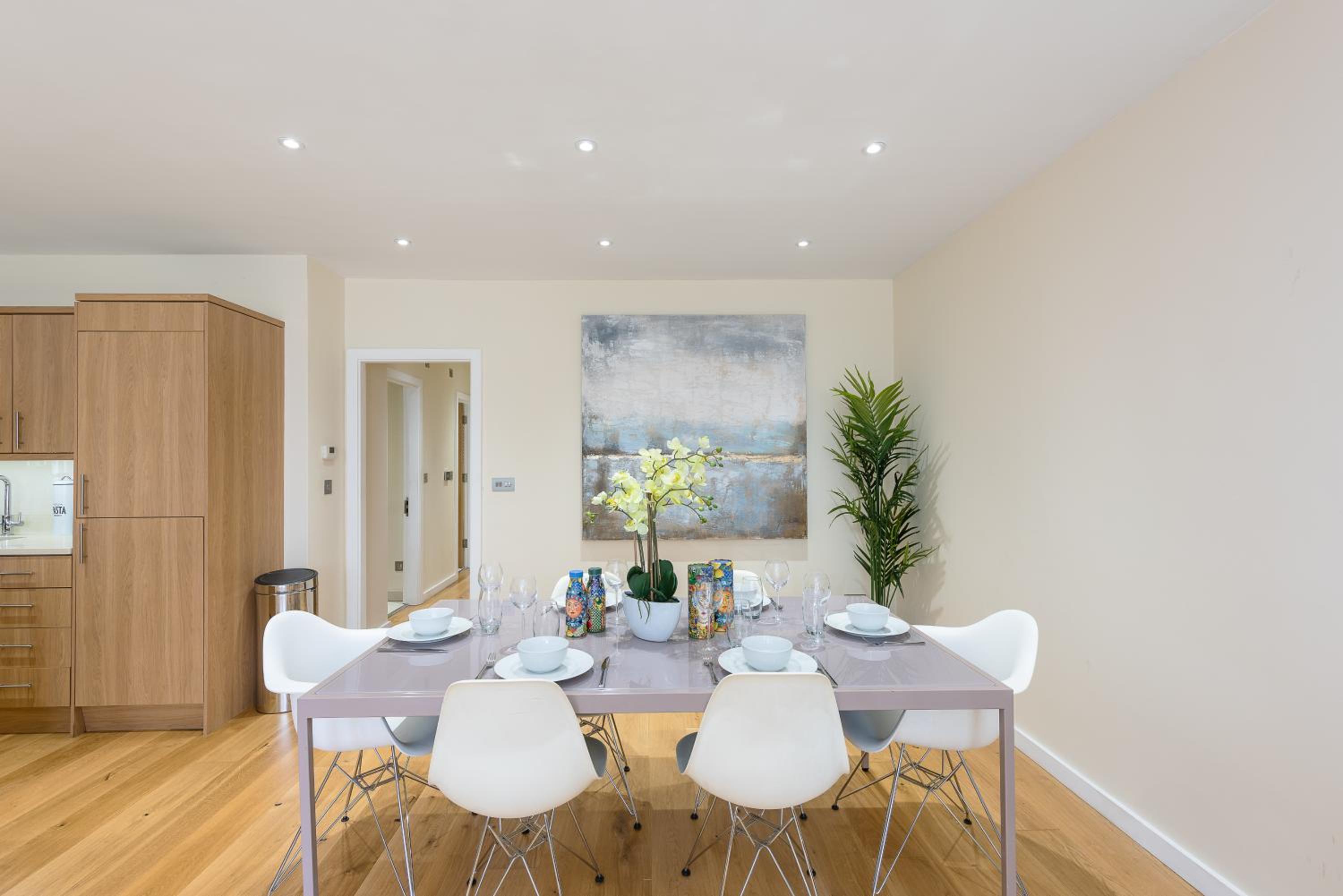 Park Apartments near Portobello Road
