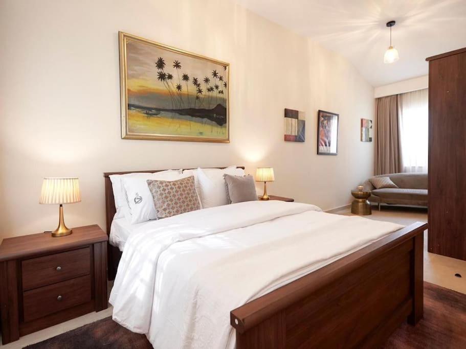 Luxury Apartment in Osu view 5