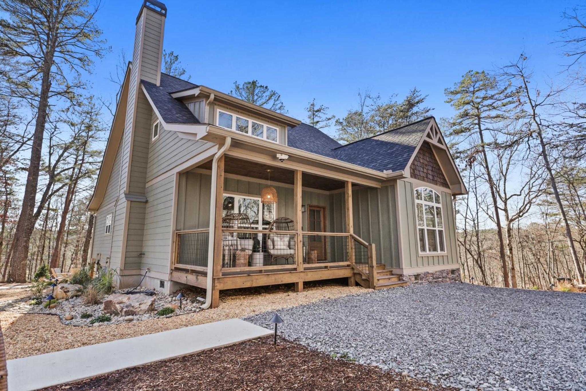Mystic Grove Luxury Mountain Hideaway view 4