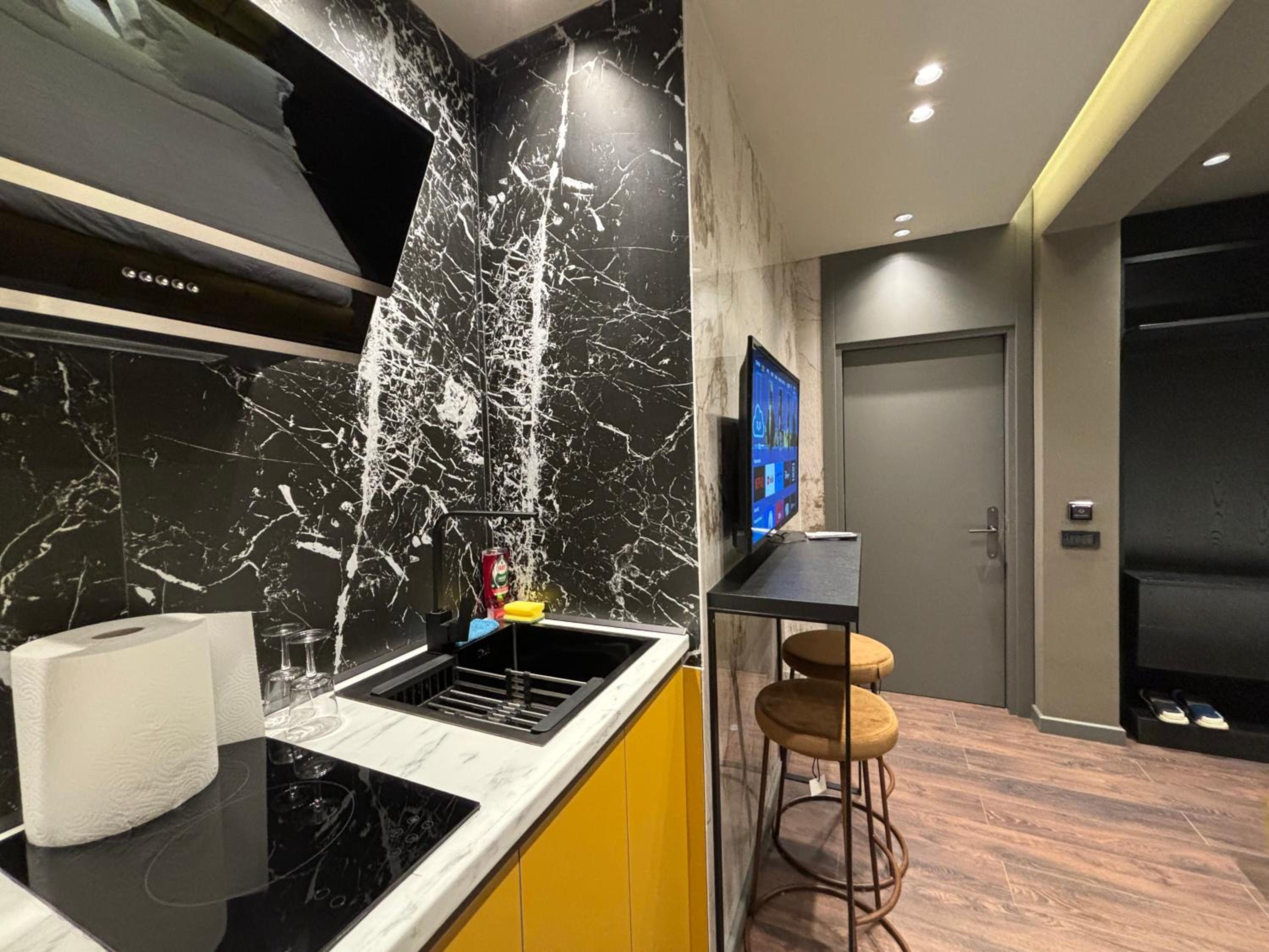 Luxury Boutique Apartments / City Center photo 5