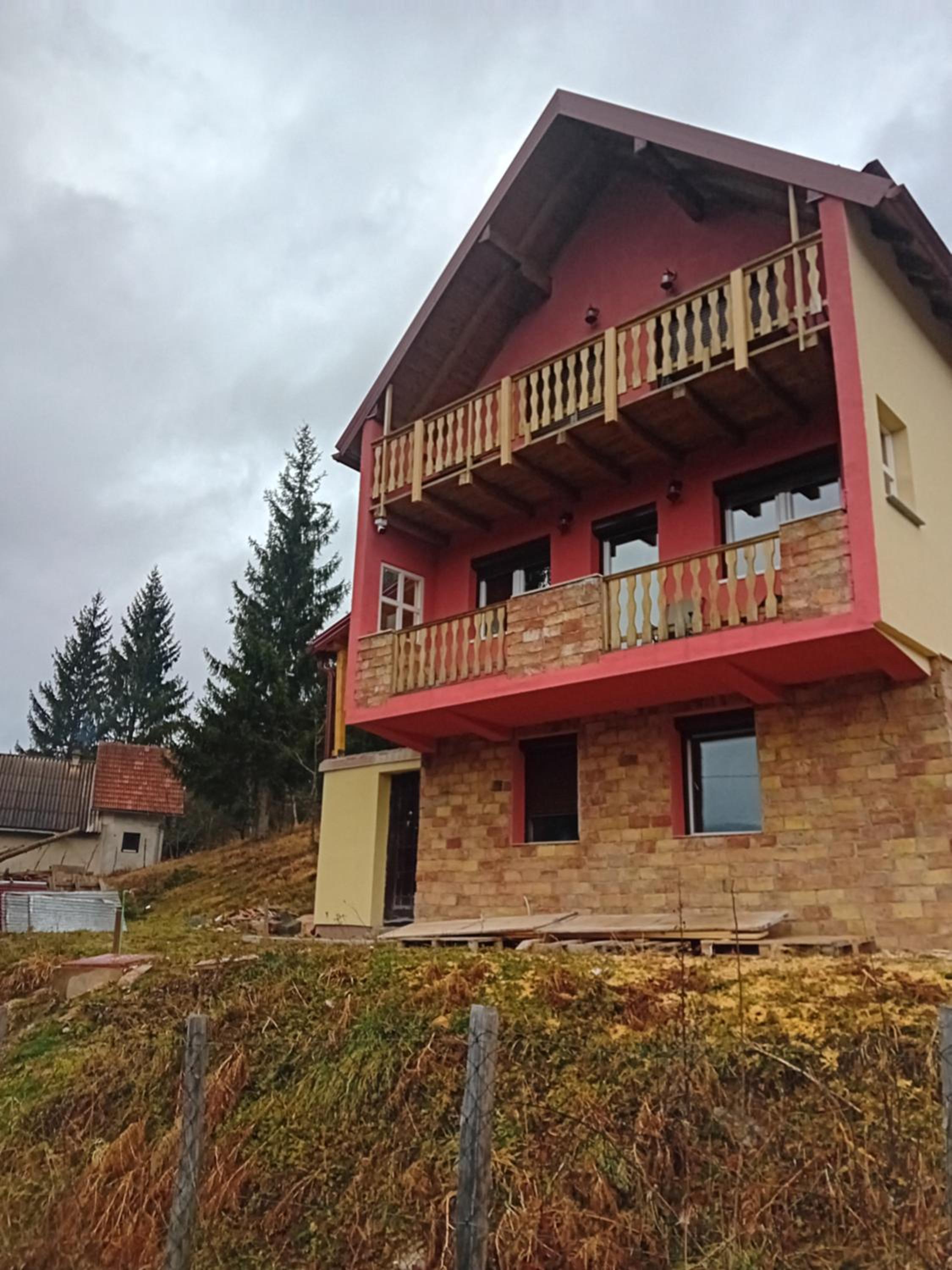 Apartmani Kamini RAVNA PLANINA