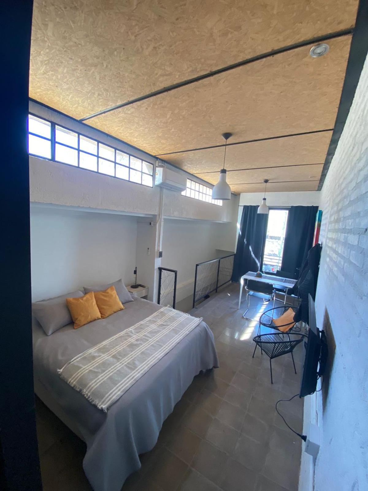 MONOAMBIENTE CENTRICO