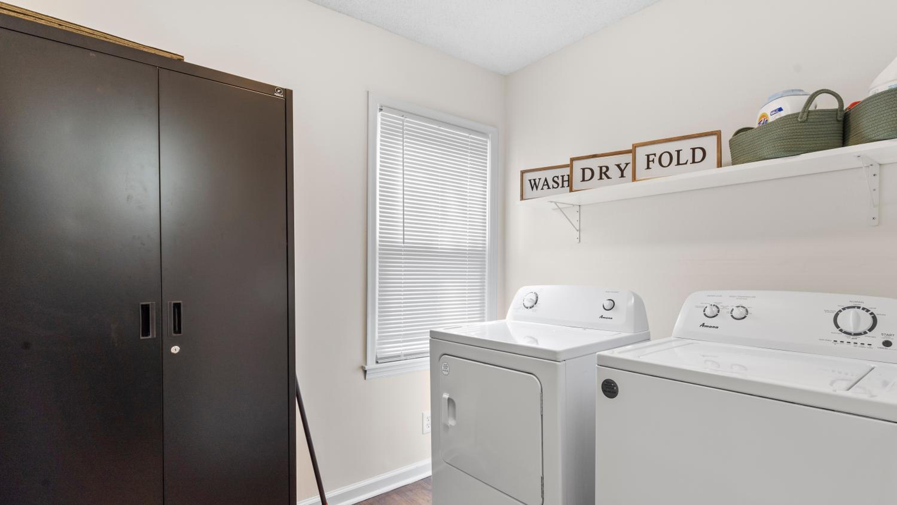 East Memphis 3bd/2ba! view 3