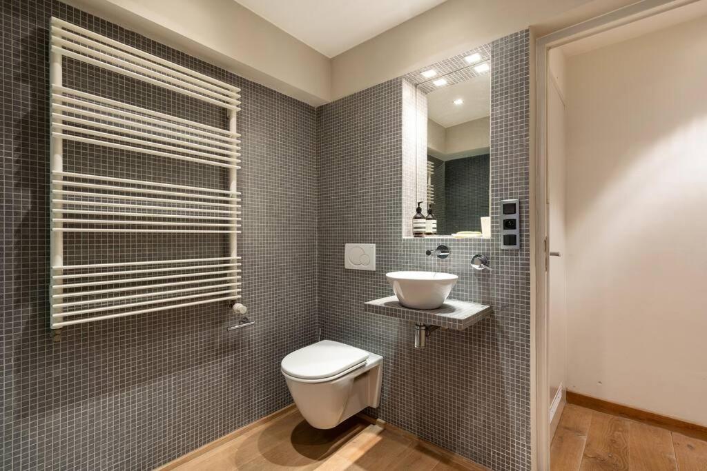 Seafront apartment Duinbergen