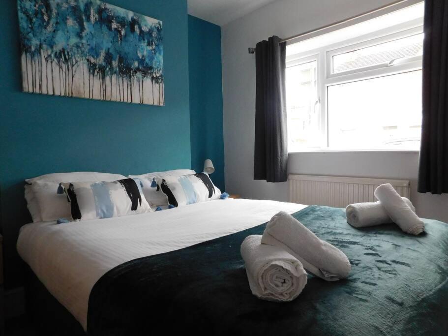 Lorne Lodge Central Swindon view 3