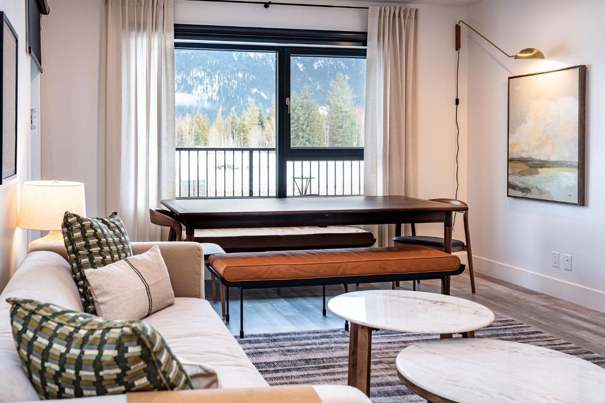 Escape to Revy - Beautifully Designed Condo