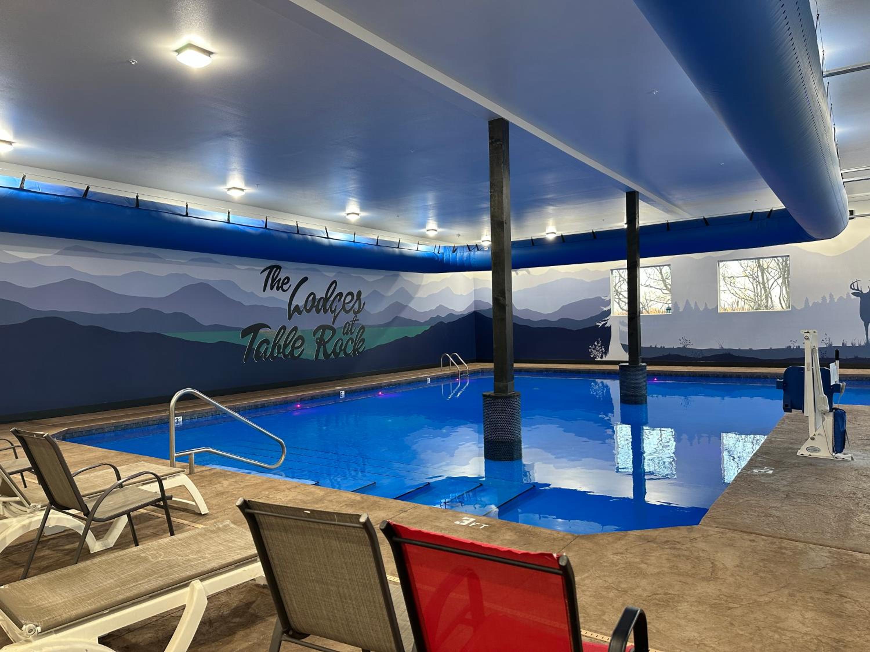 6BD 6BT New Clubhouse indoor pool 1 min to SDC view 4