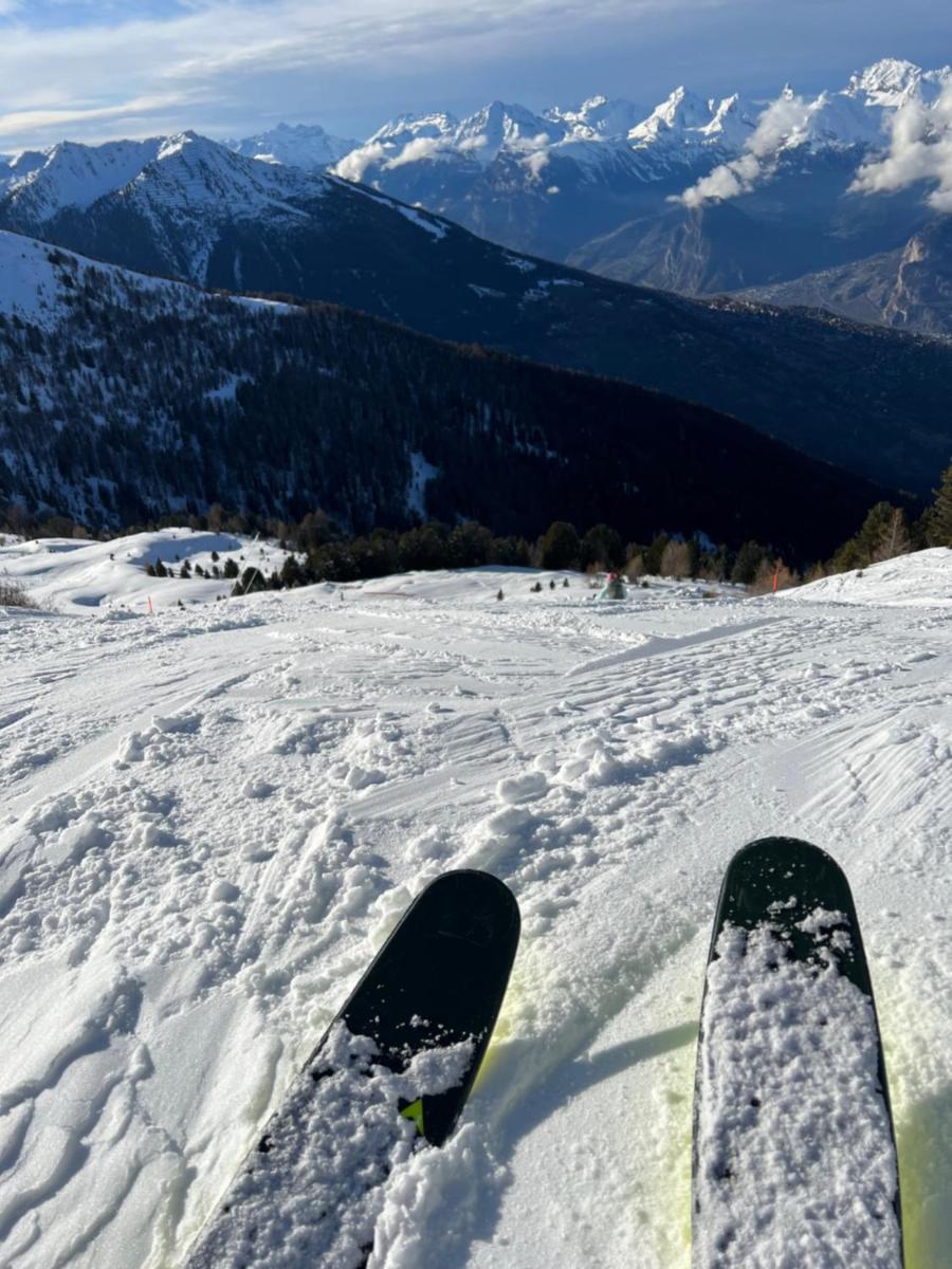 Cosy studio for 4 near ski lift, CRETES B24