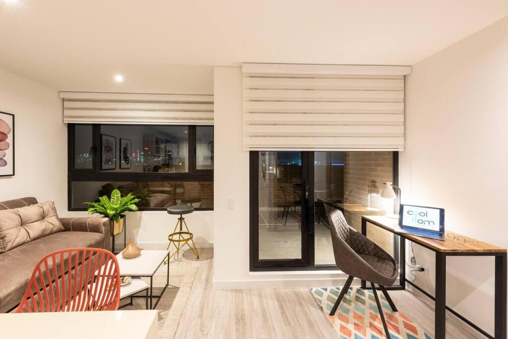 1305 Hermoso apartamento para estrenar