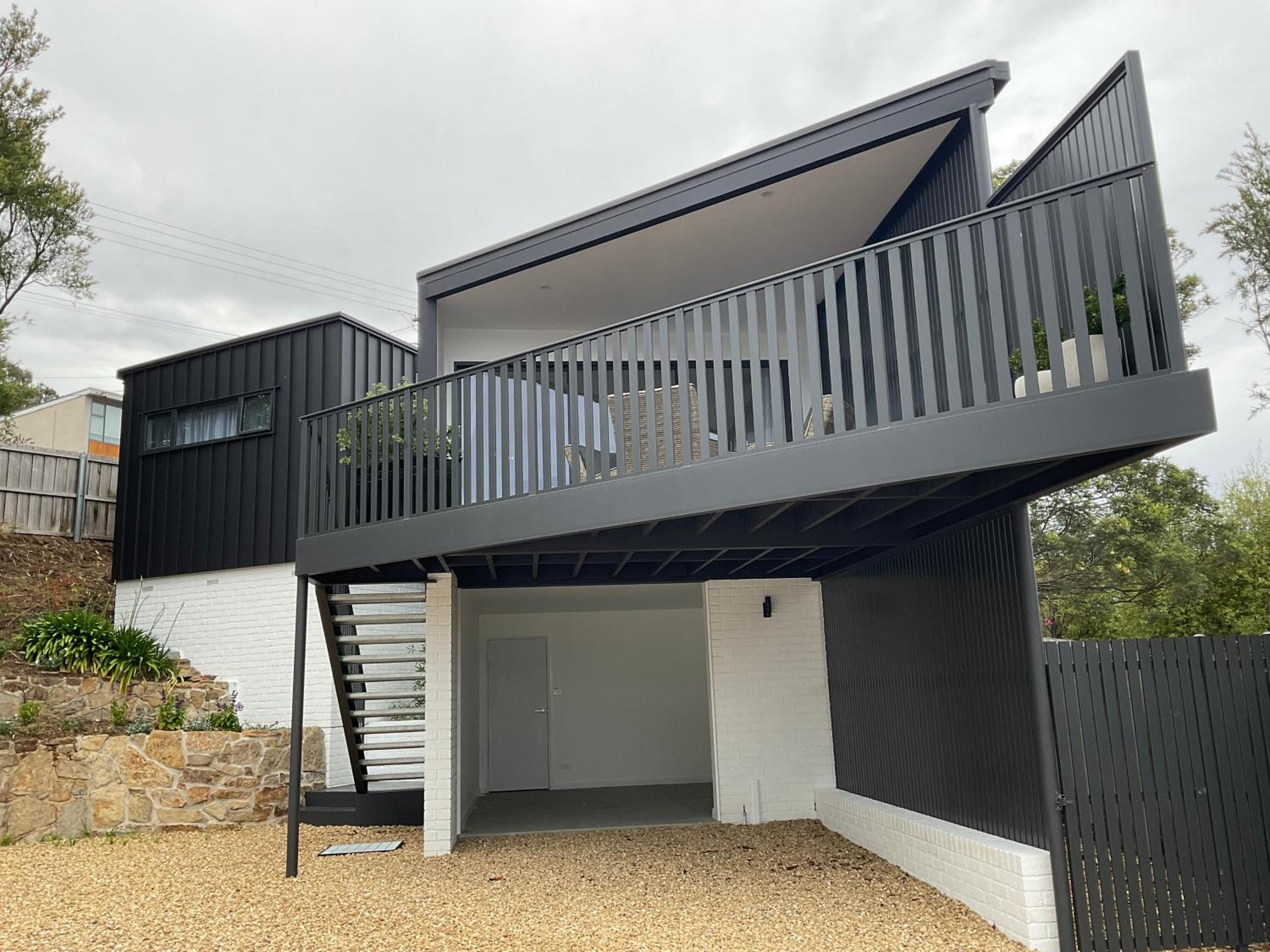 Hesket Guesthouse with views, privacy & 7 minute drive to Hobart CBD