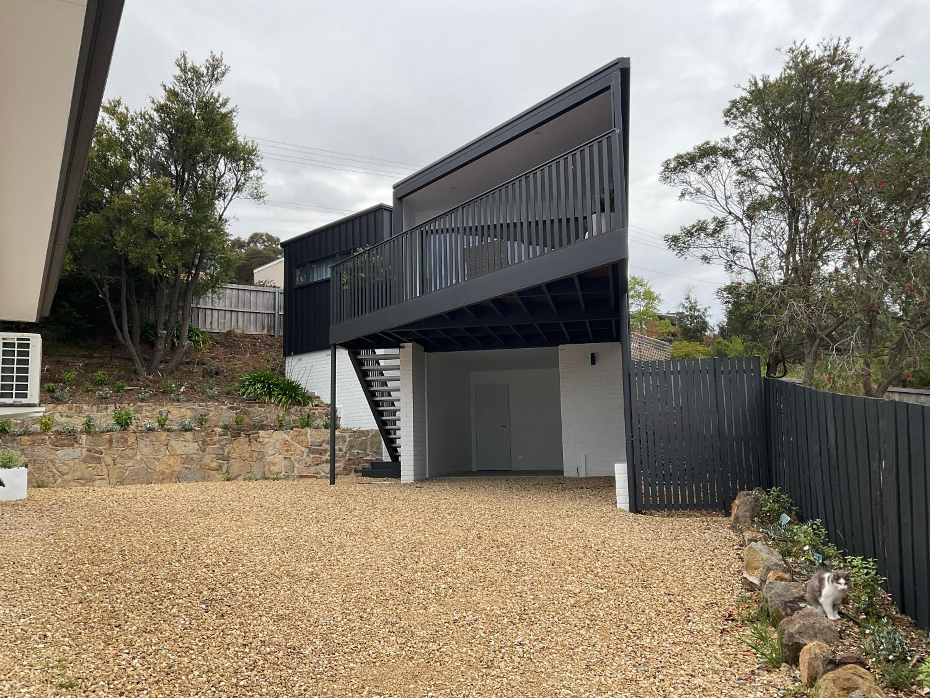 Hesket Guesthouse with views, privacy & 7 minute drive to Hobart CBD