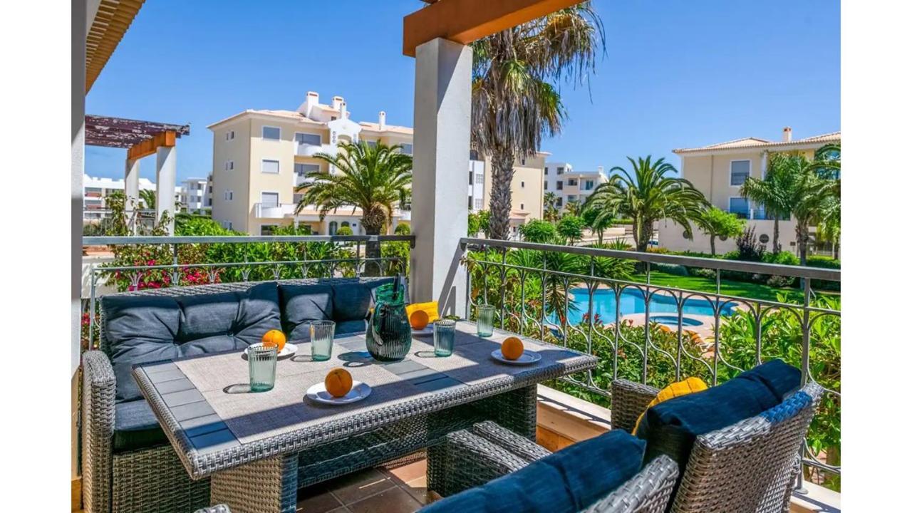 Hotel Casa Palmeira - Image 1