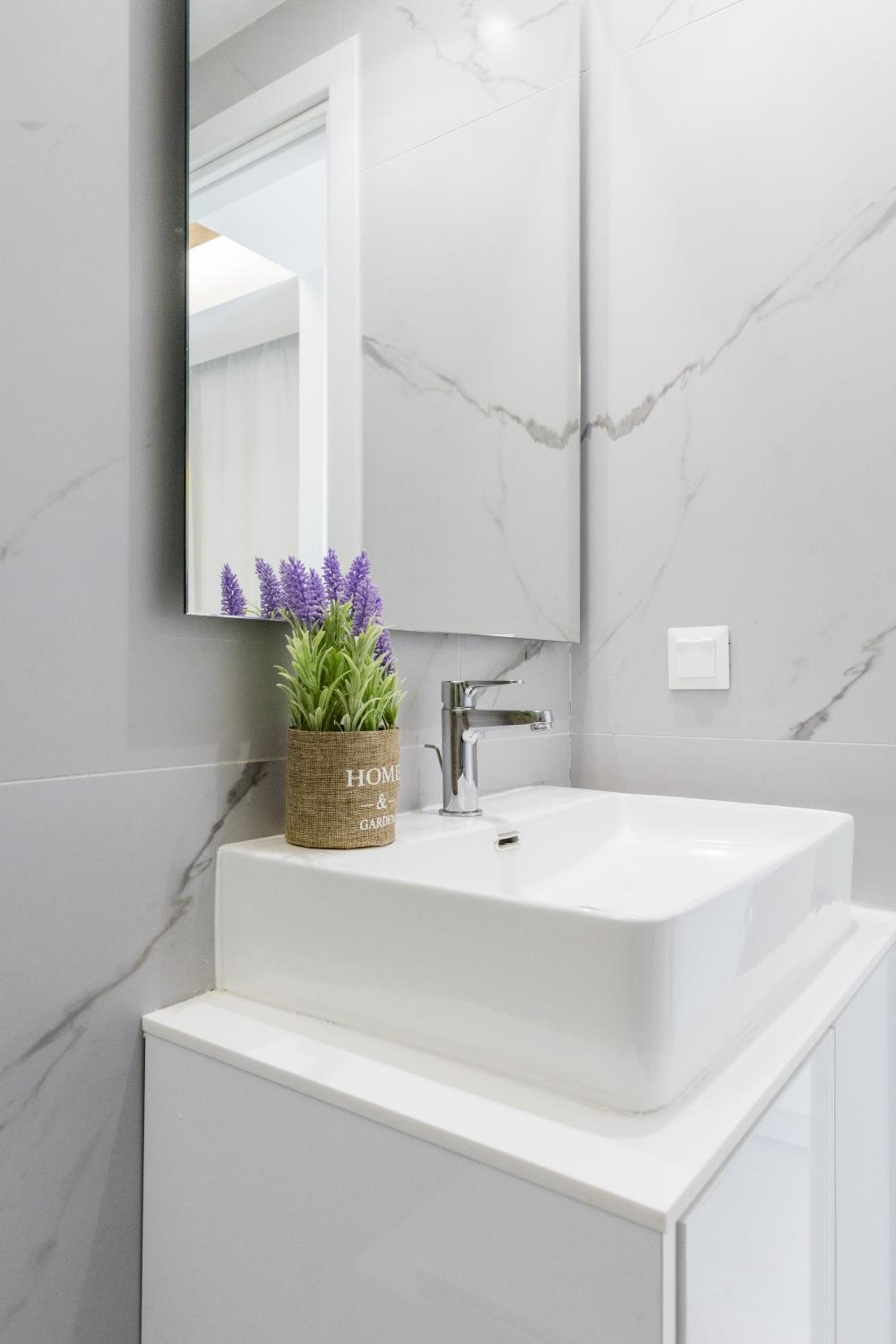 Varkiza Luxury Suites by Raise